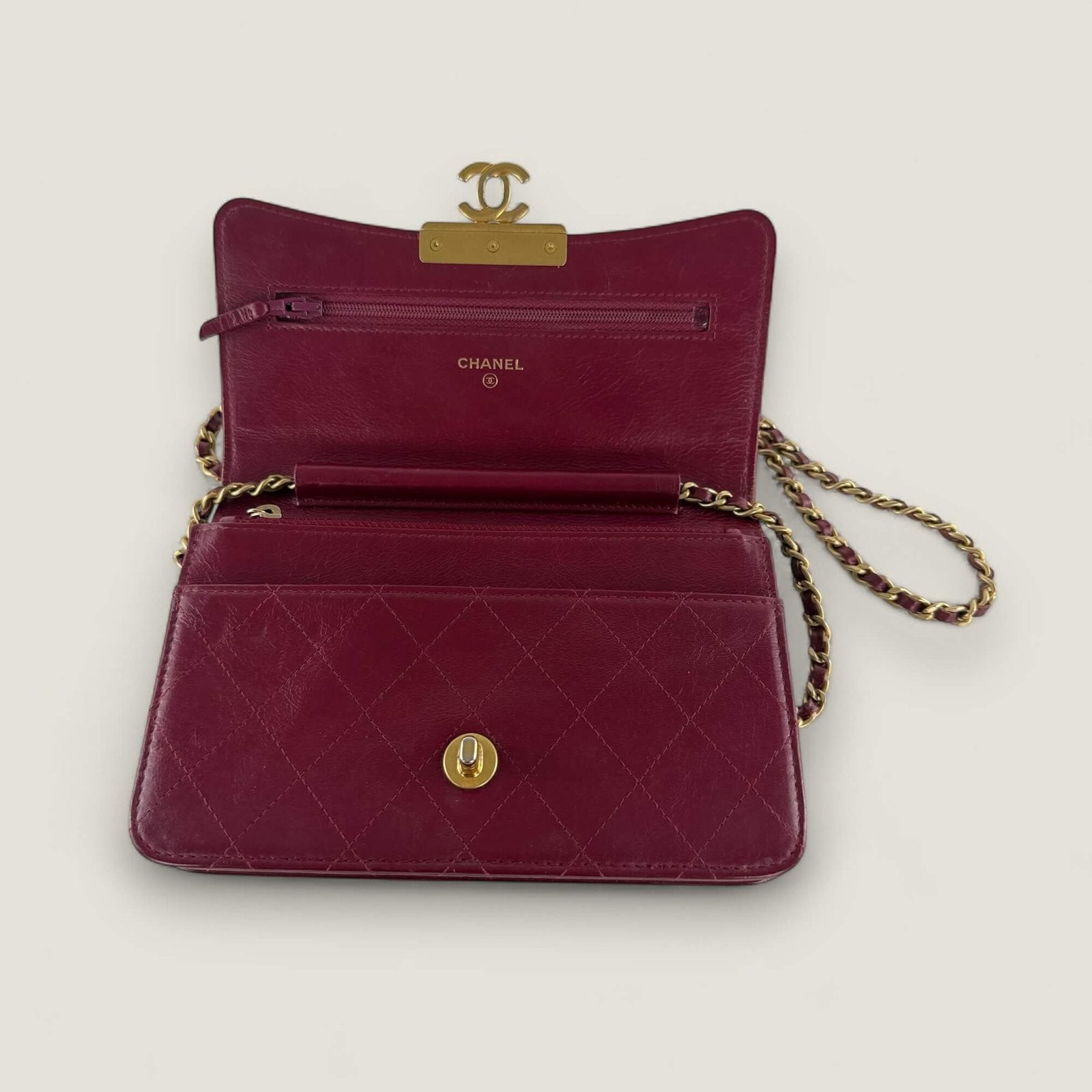 Chanel Wallet on Chain rood leer met open flap