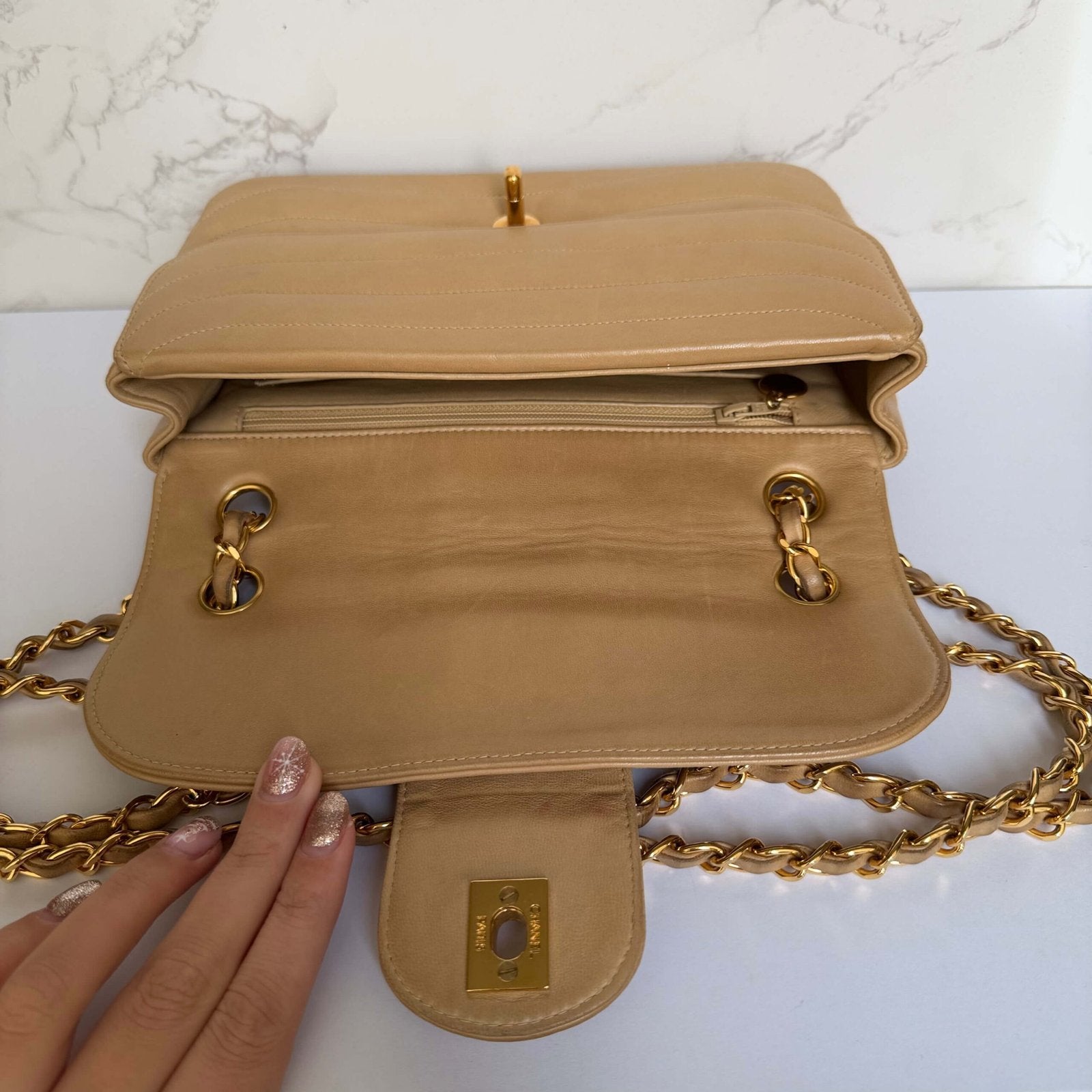 Chanel beige flapbag double chain