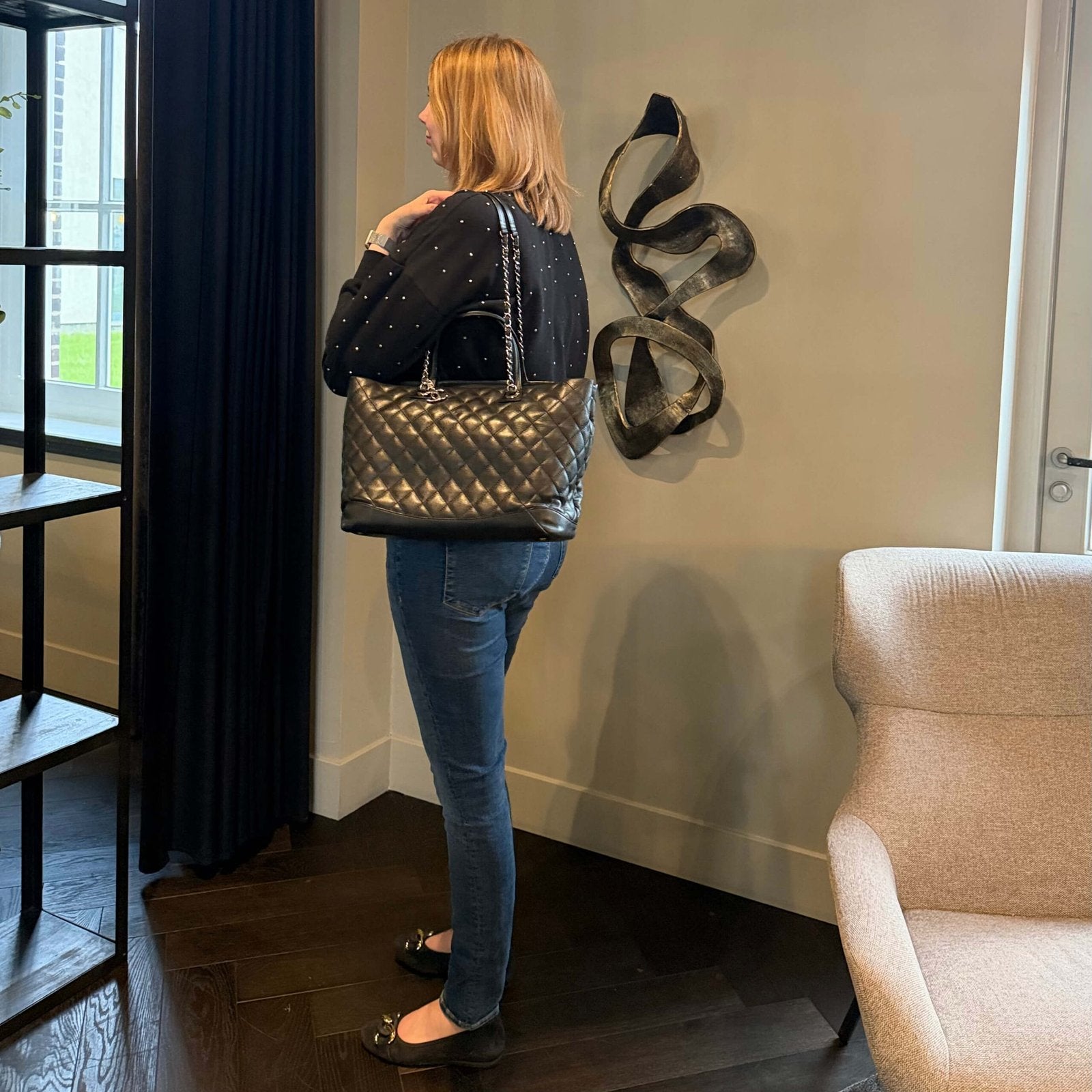 Pre-owned Chanel calfskin quilted large shopping tote