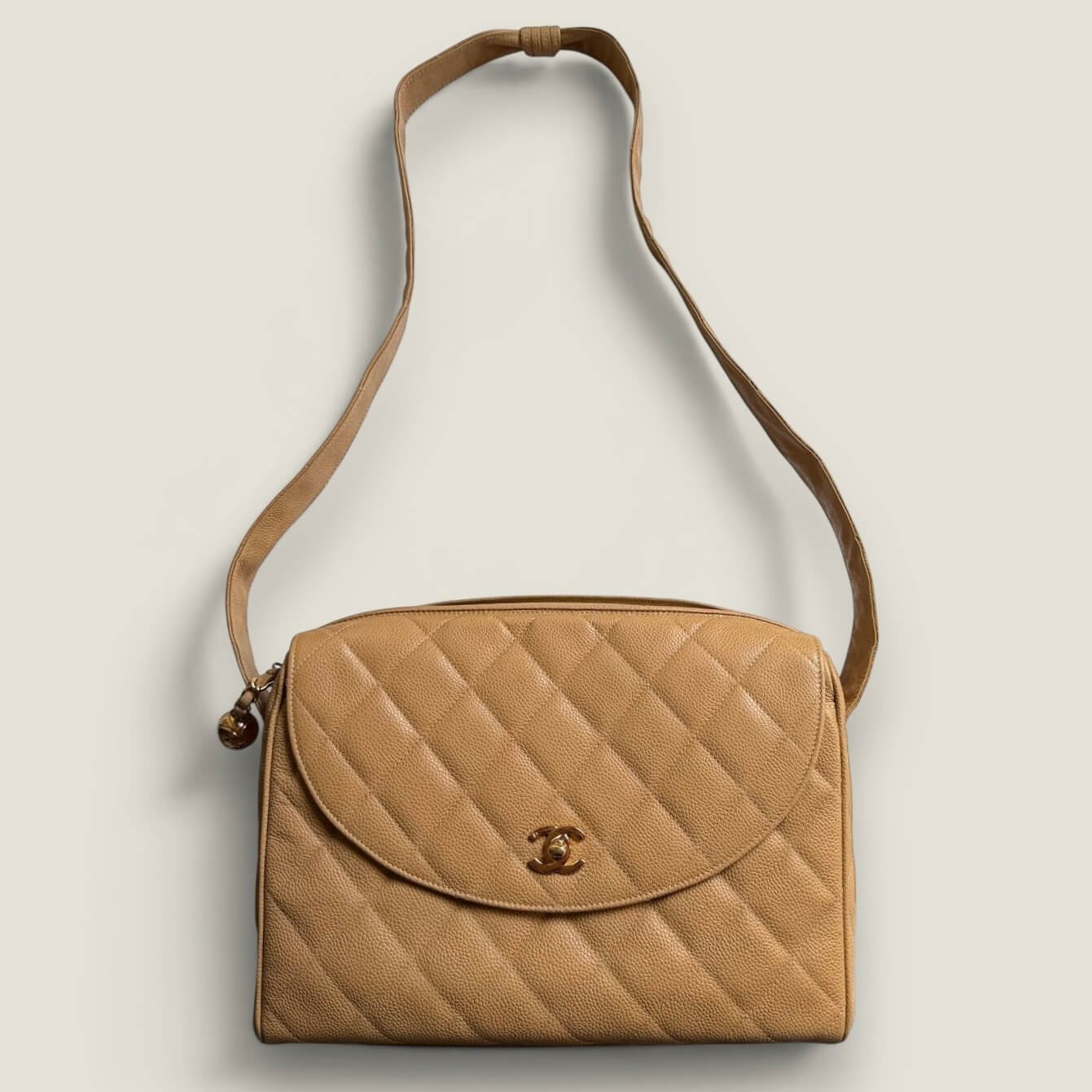 Chanel caviar camera bag beige vintage