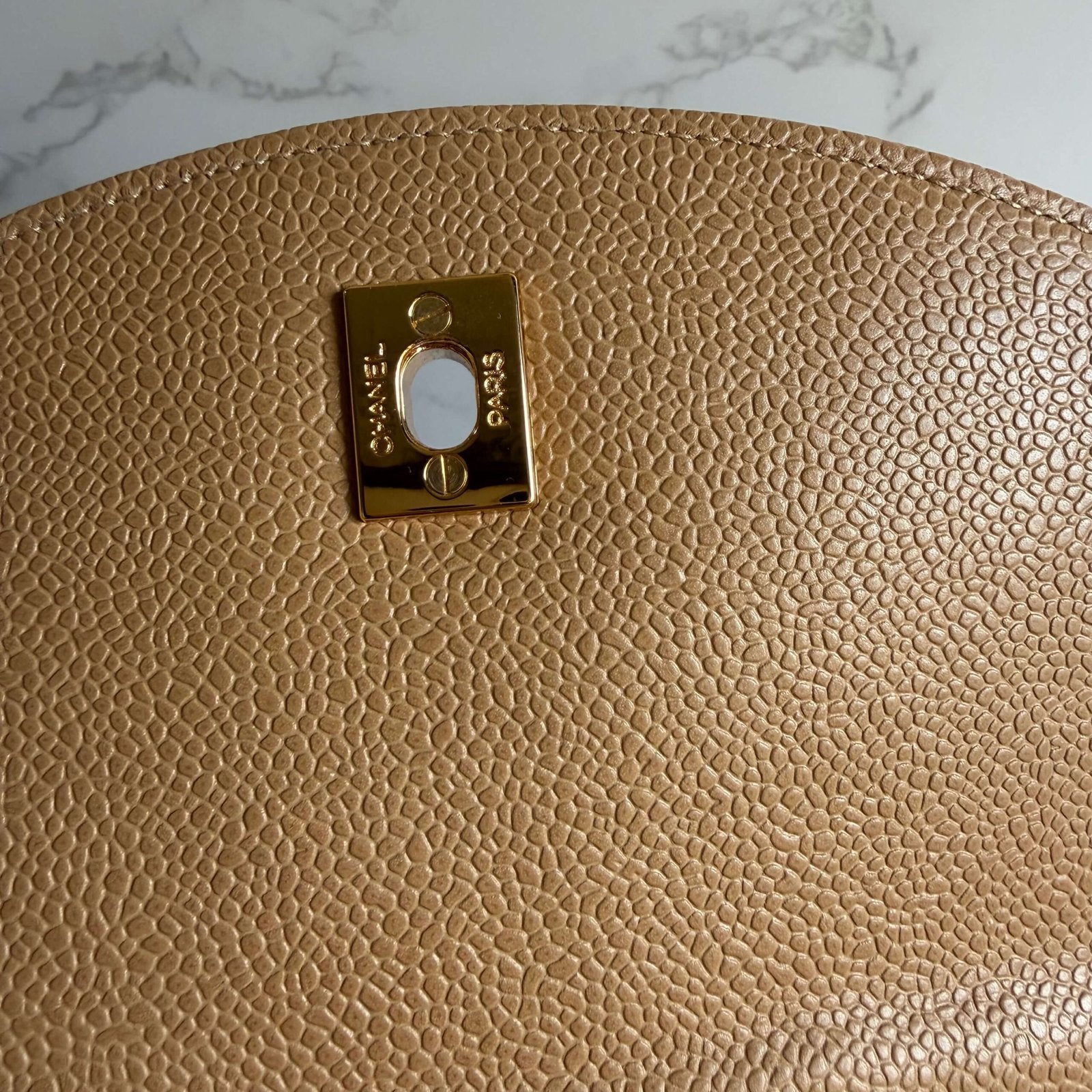 Chanel elegante vintage camera bag caviar