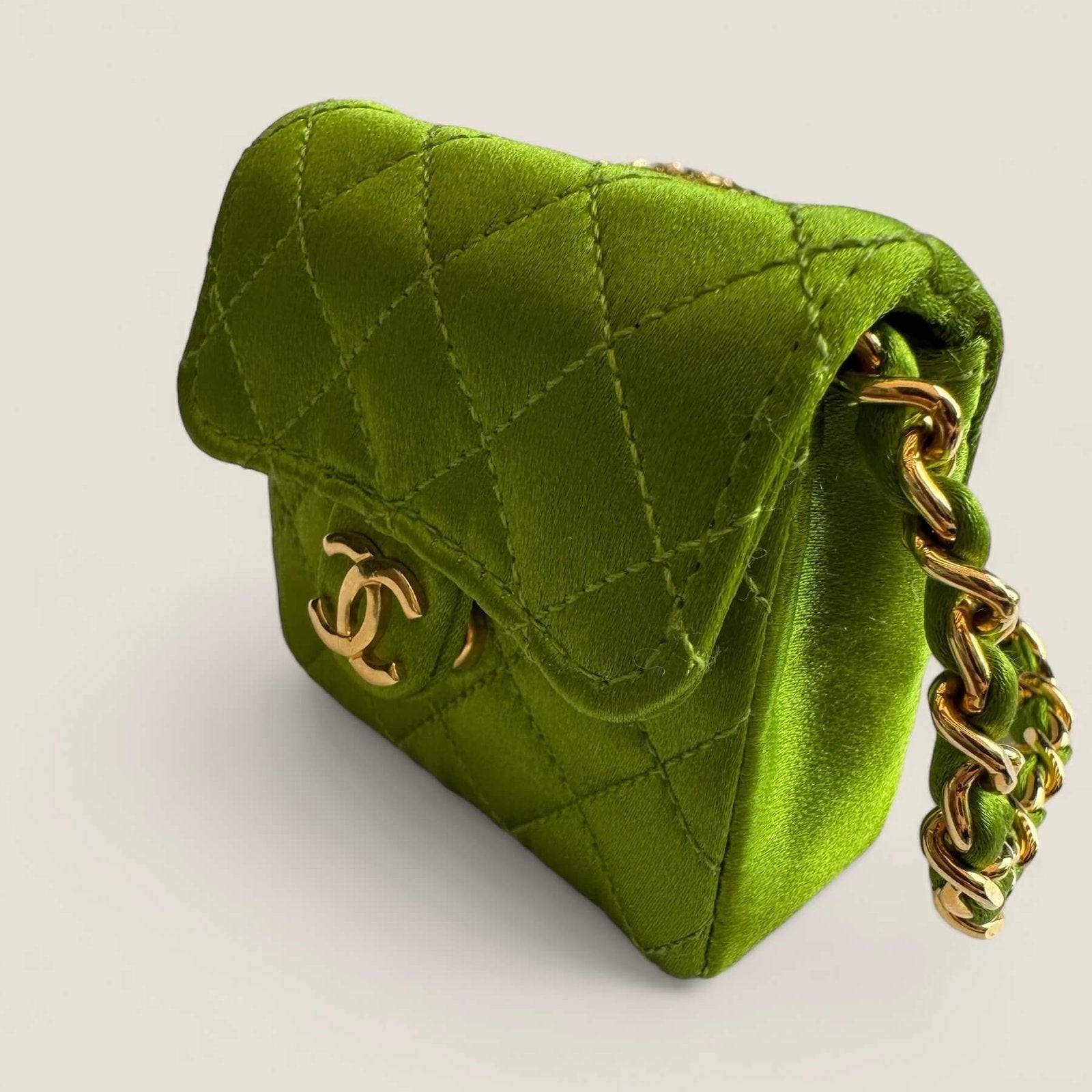 Chanel emerald green mini 2.55 flap bag necklace with chain strap