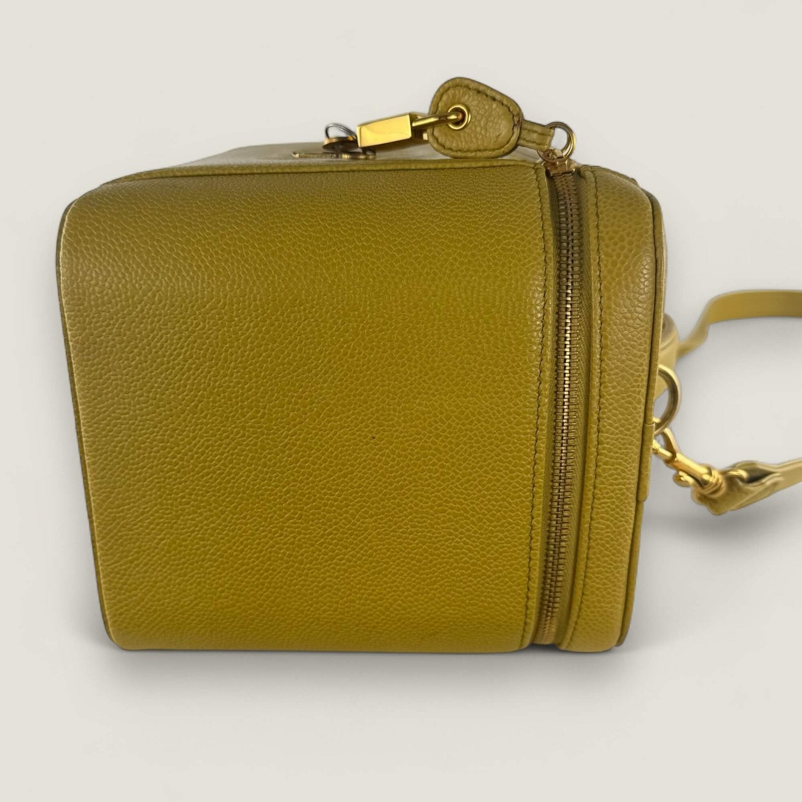 Chanel yellow caviar leather shoulder bag