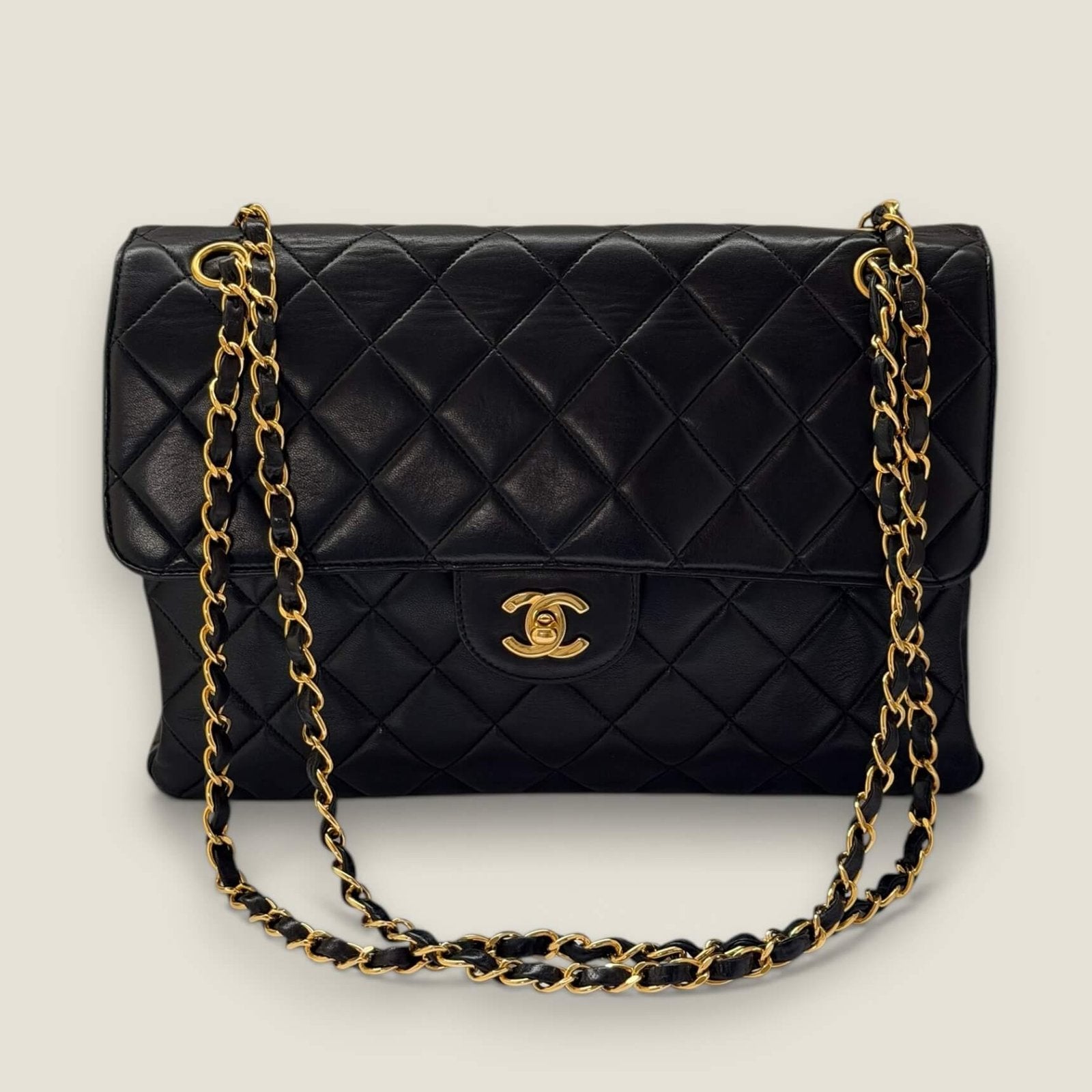 Chanel Jumbo double sided flap bag zwart lamsleer