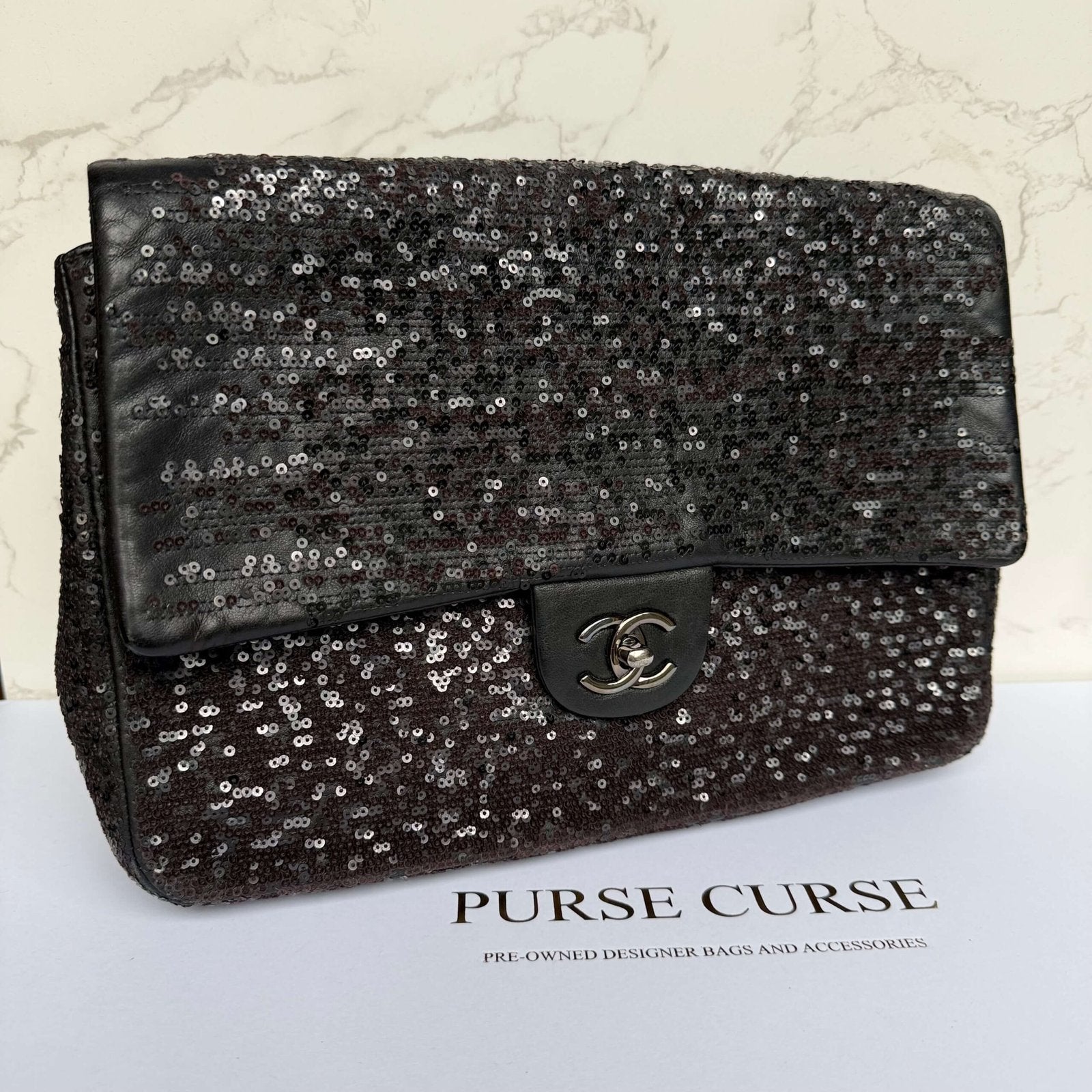 Chanel jumbo leren flap detail