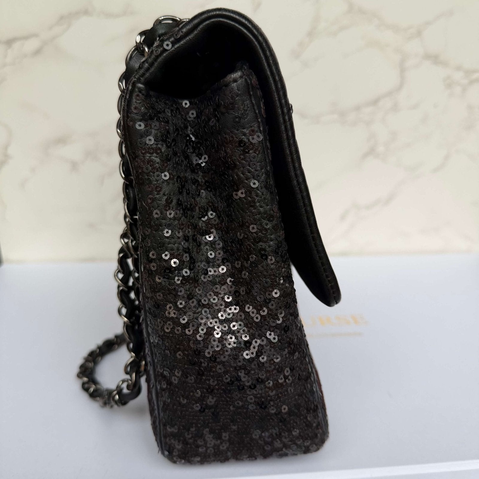 Chanel moonlight on water pailletten glans