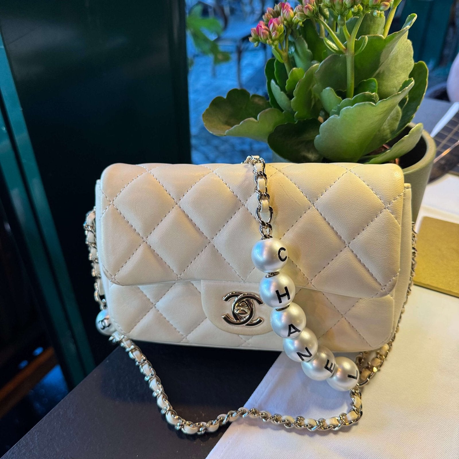 Chanel my precious pearls chain flap bag pre-owned