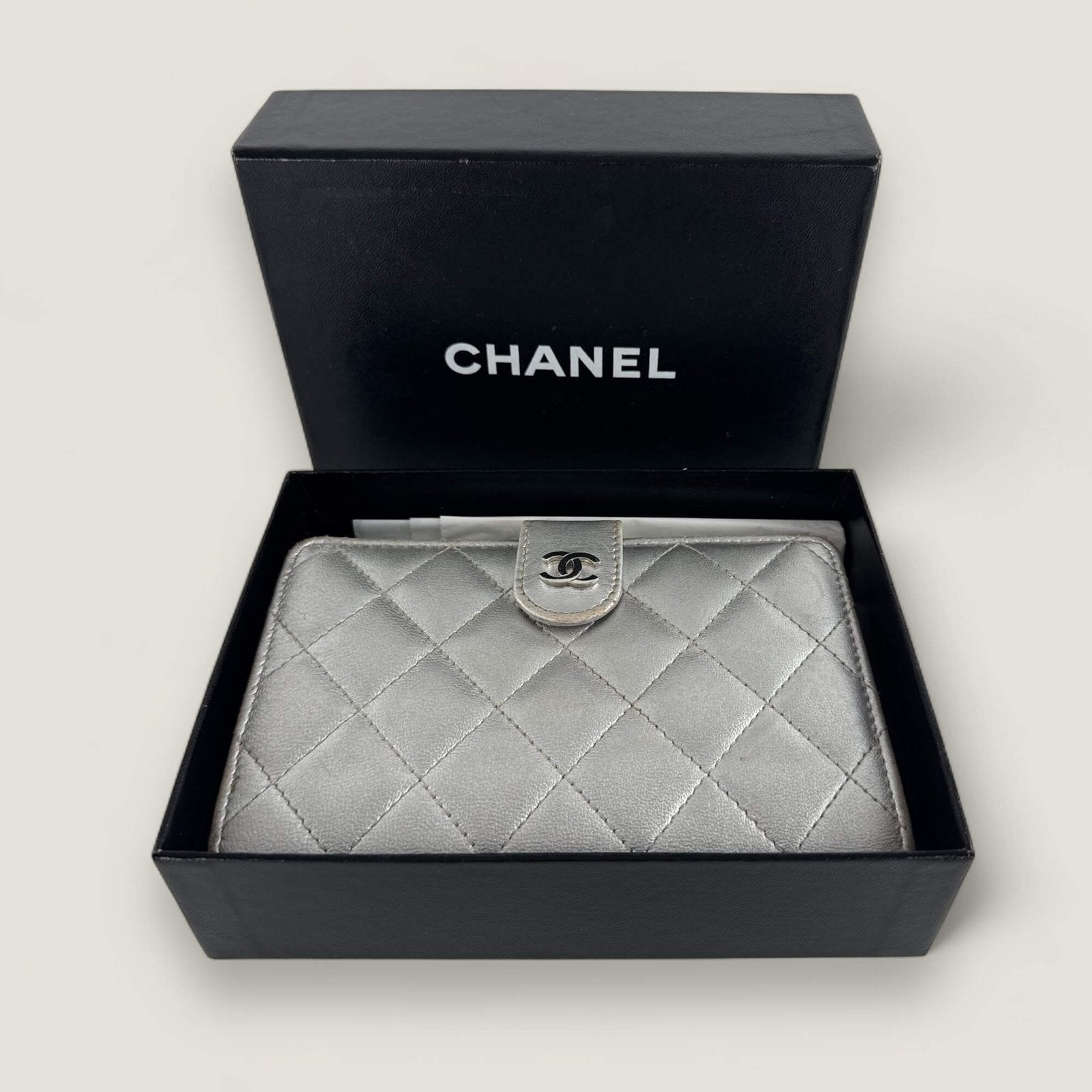 Chanel portemonnee kopen tweedehands