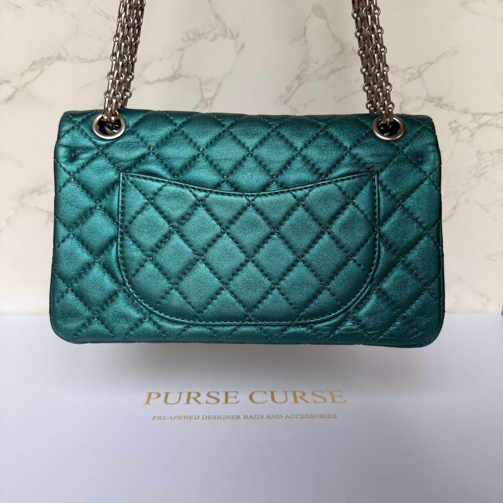 Chanel reissue 225 achterkant
