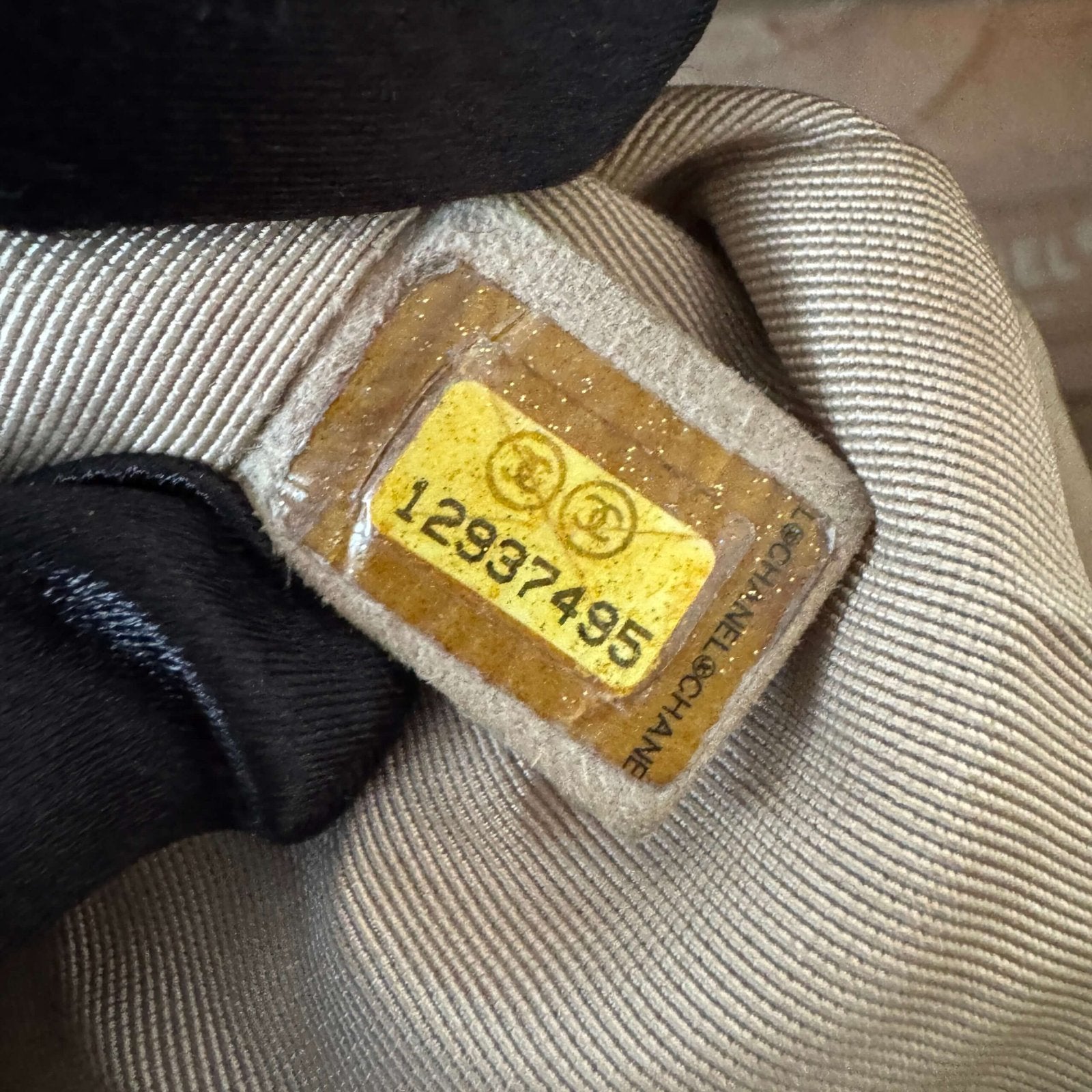 Chanel serialnumber pre-ownded bag