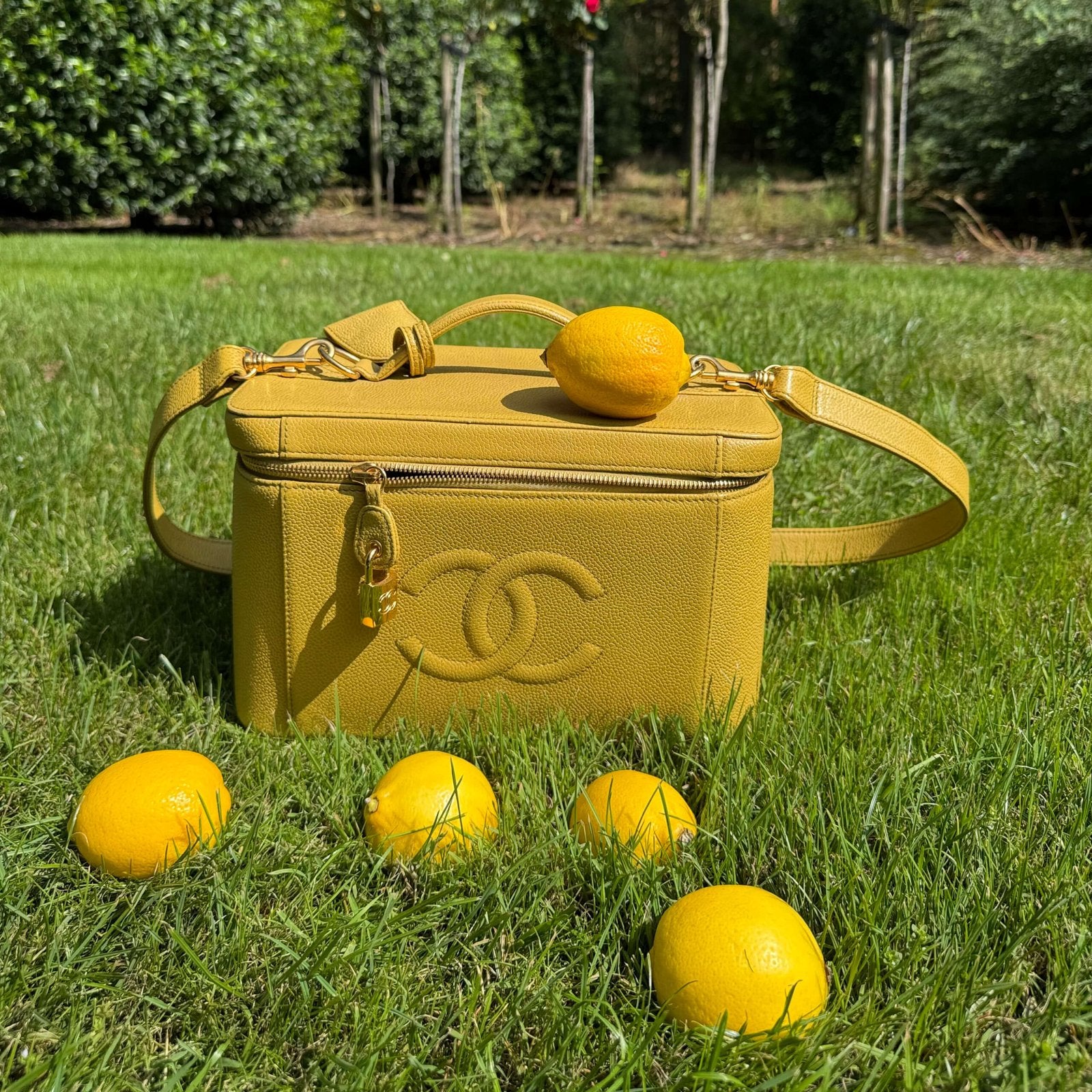 Chanel vintage vanity lemon yellow caviar