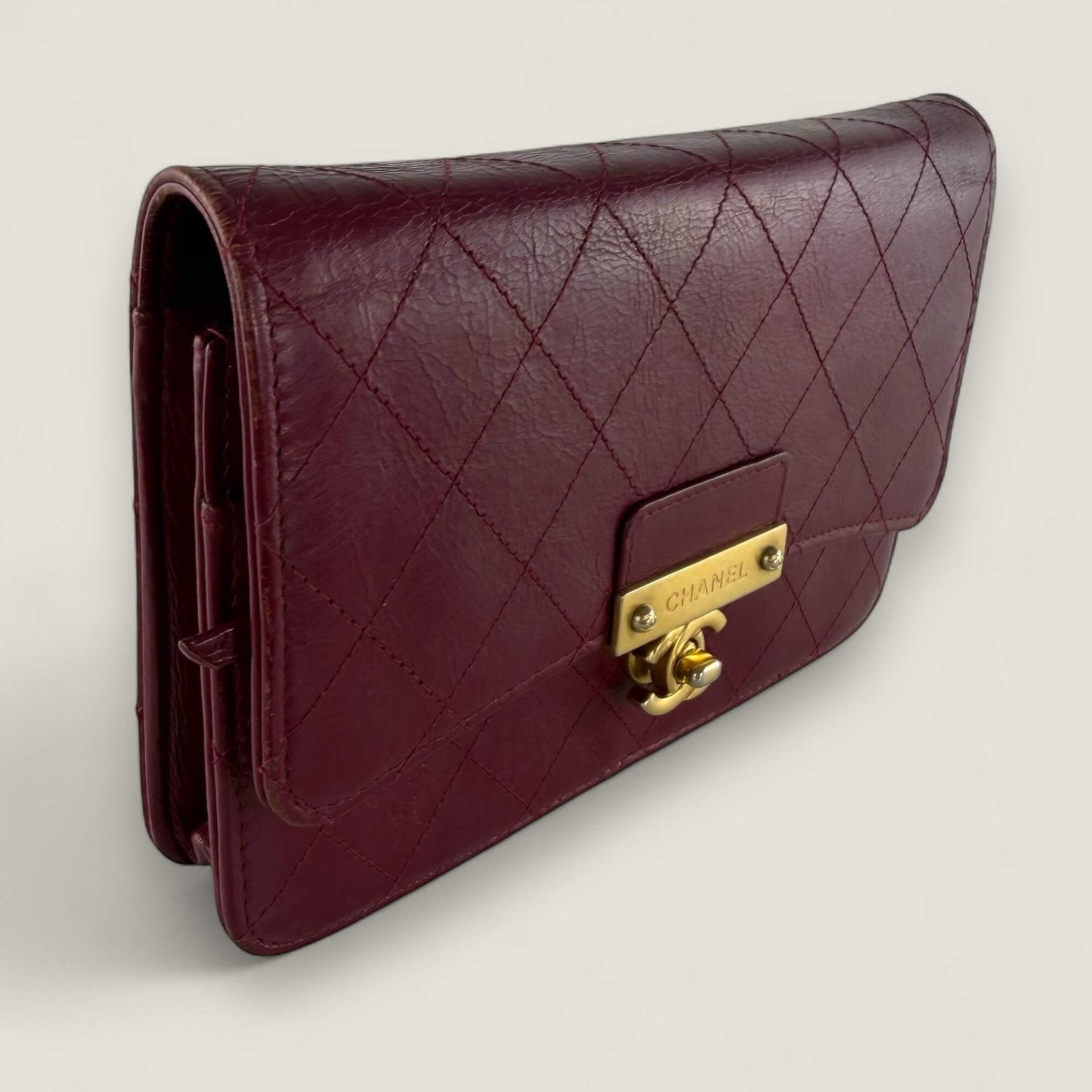 Chanel wallet on chain goatskin