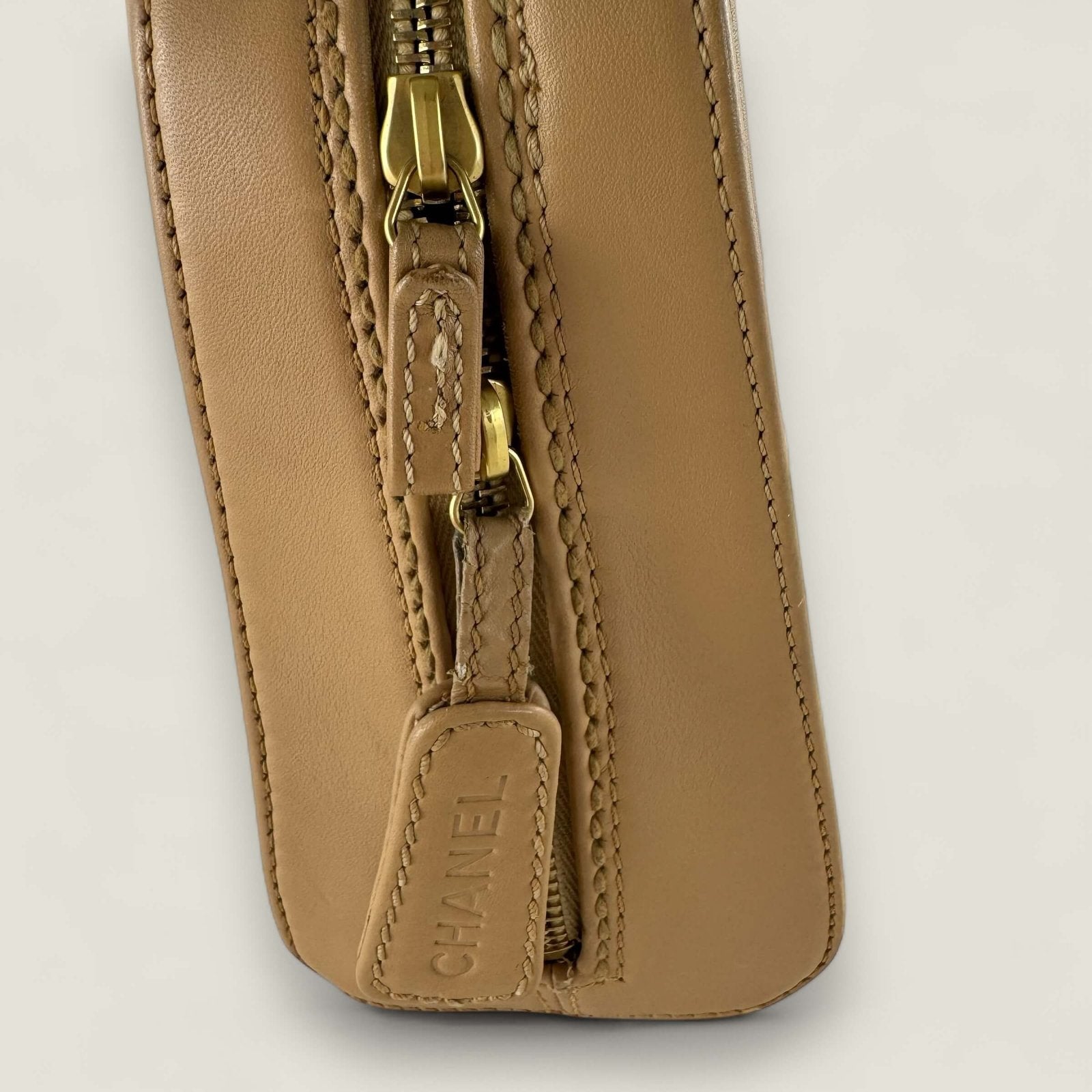 Chanel wild stitch tas tweedehands