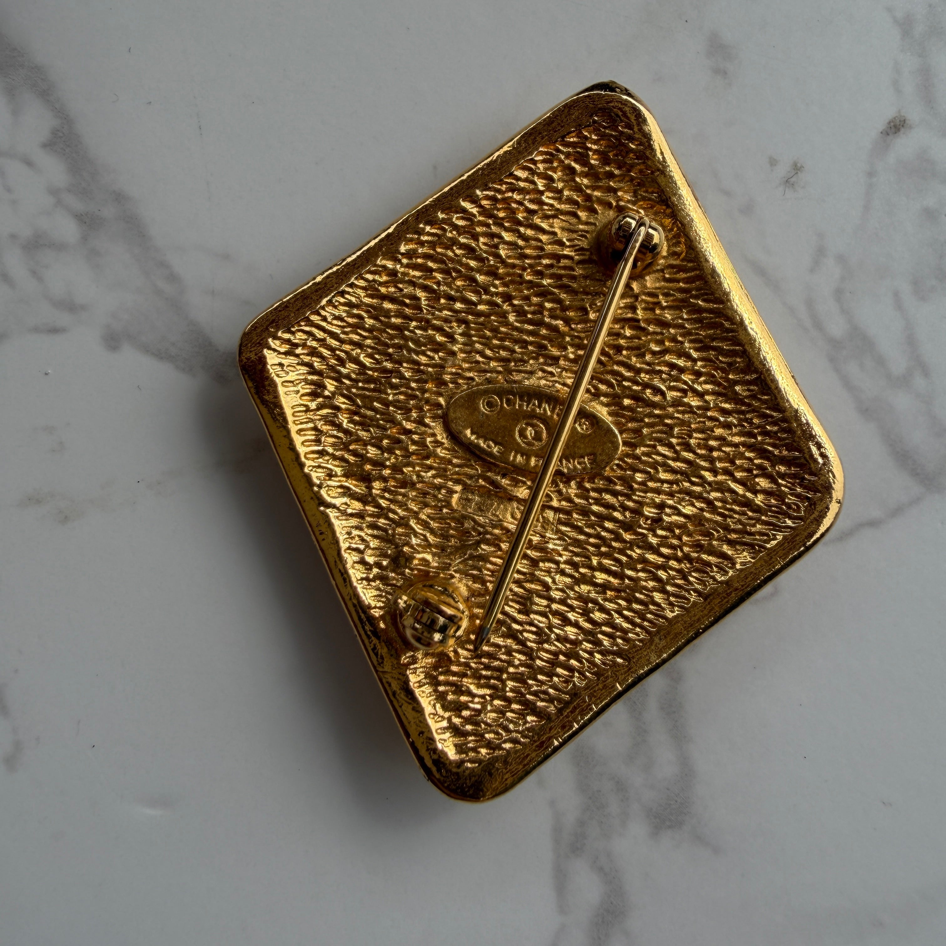 Chanel vintage Rue cambon goldplated broche