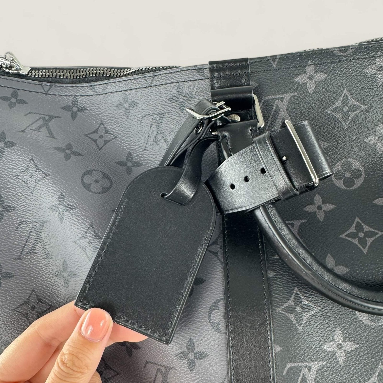 Detail black vachetta leather Louis Vuitton Keepall 50
