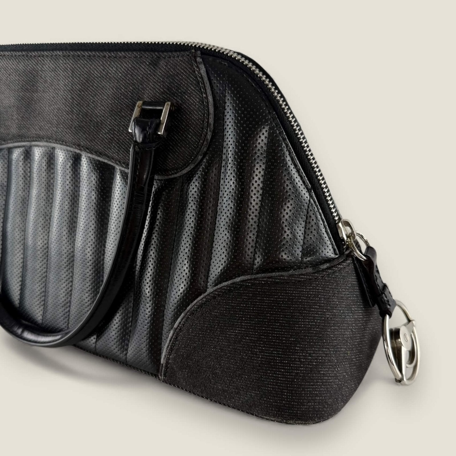 Dior Montaigne Chris 1947 Cadillac bag delivered with serial number, Entrupy certificate of authenticity, Purse Curse dustbag & bag holder