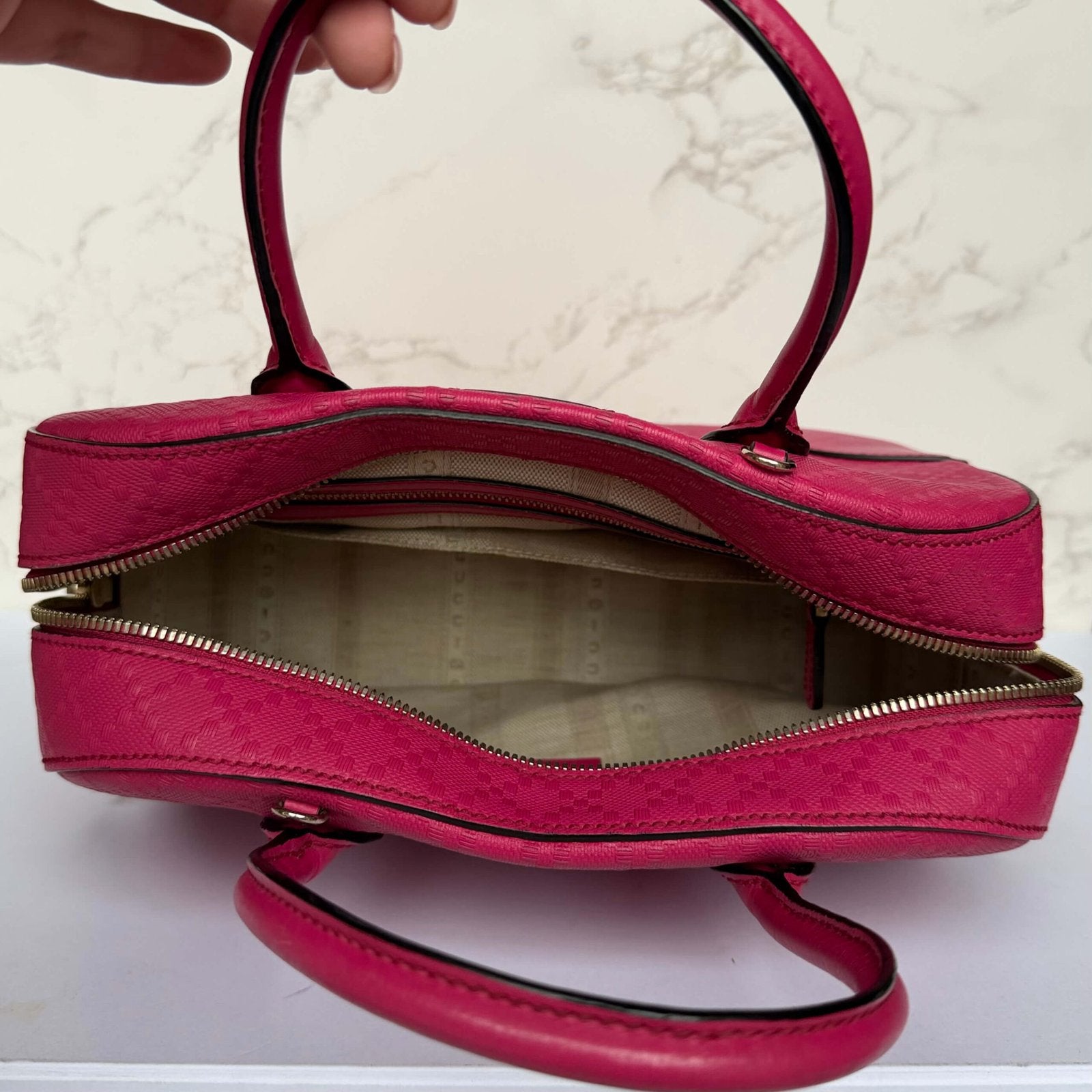 Gucci Diamanté bag pink with zipper top
