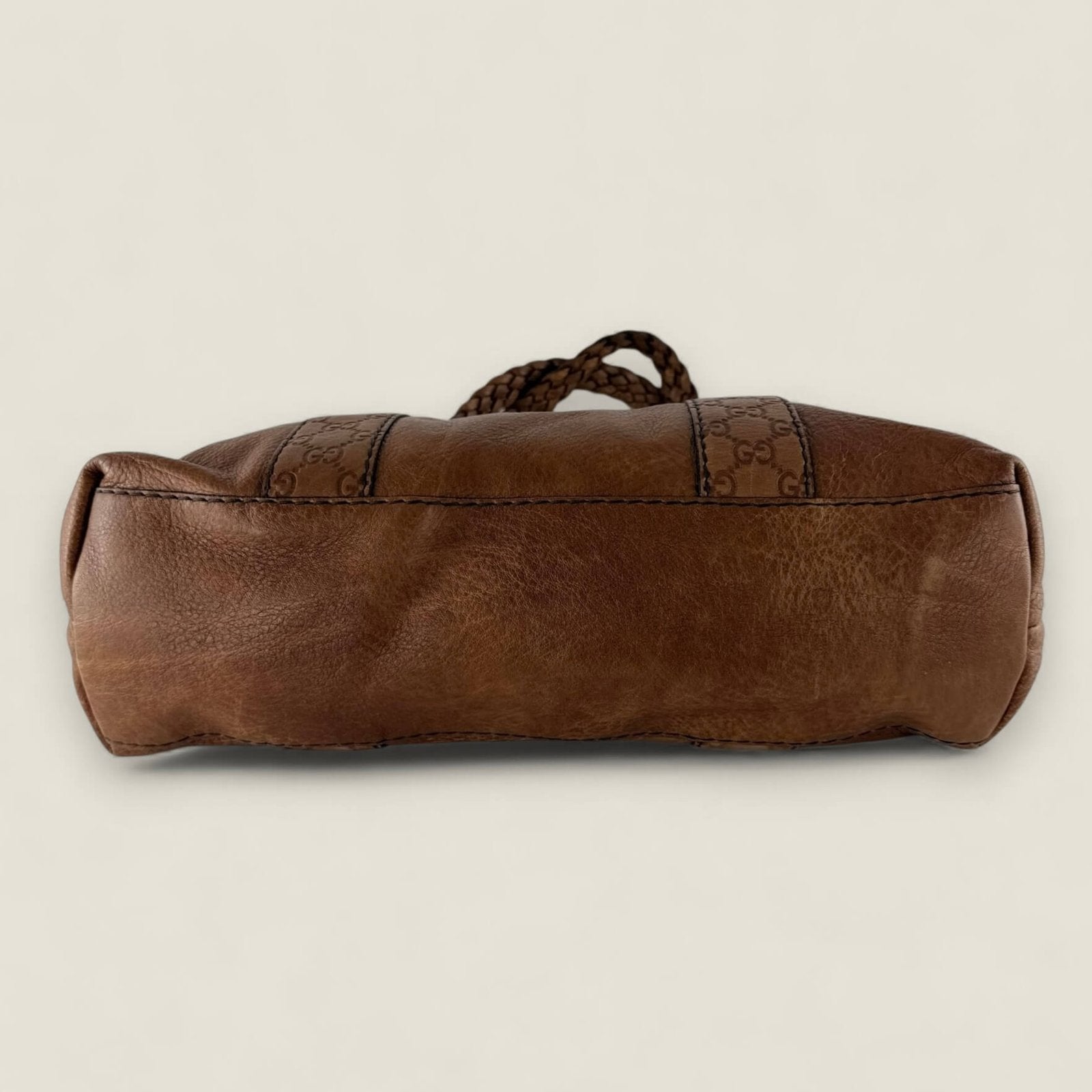 Gucci bamboo libeccio handle attachment detail