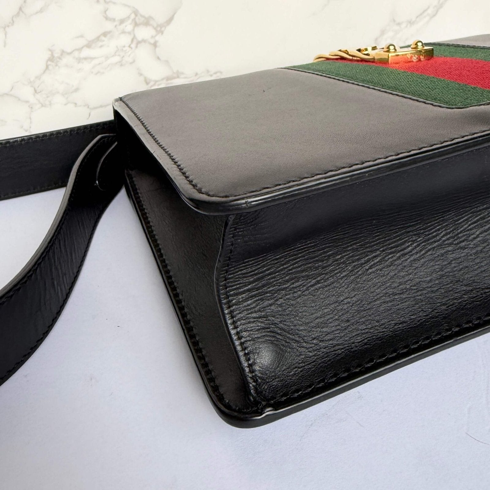 Corners authentic Gucci bag
