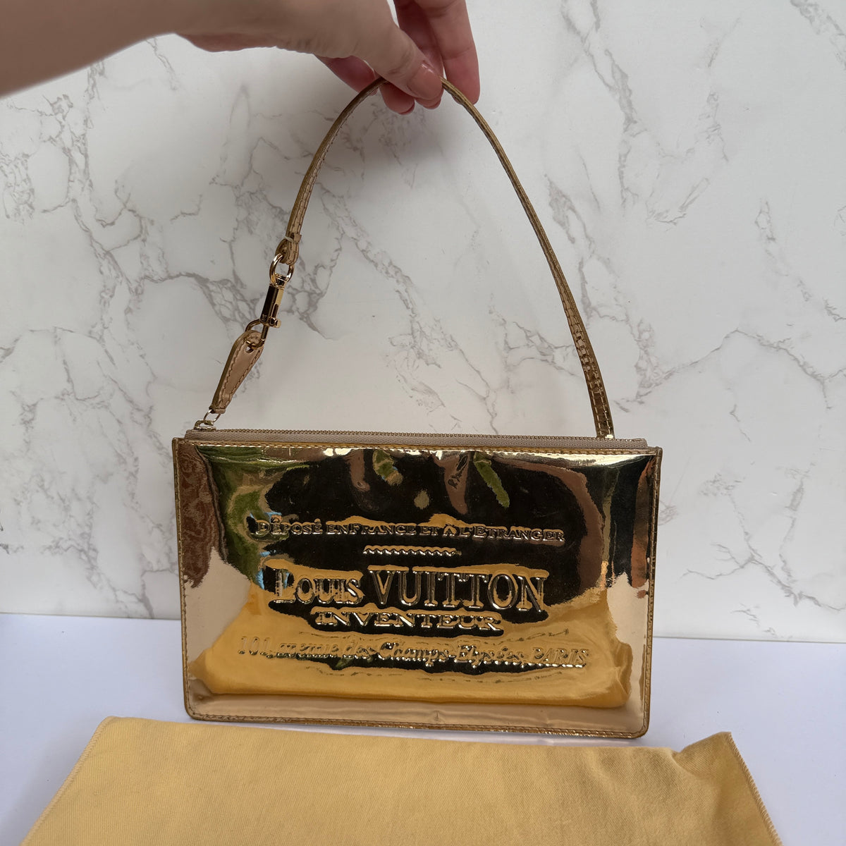 Louis Vuitton miroir pochette accessoires