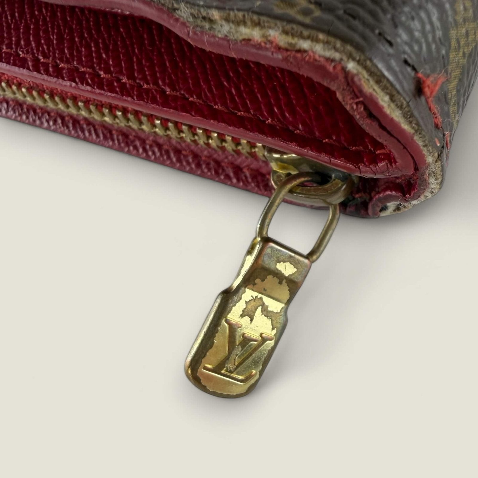 Louis Vuitton Cherry portemonnee met ritsvak