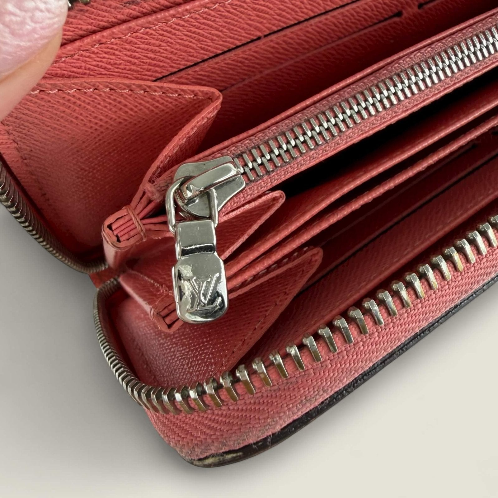 Louis Vuitton lange portemonnee sluiting rits