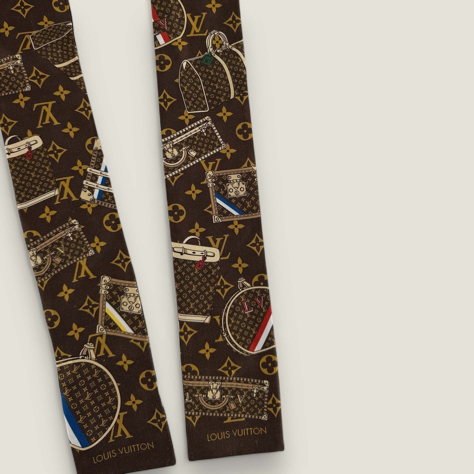 Louis Vuitton pre-owned silk bandeau bags and trunks