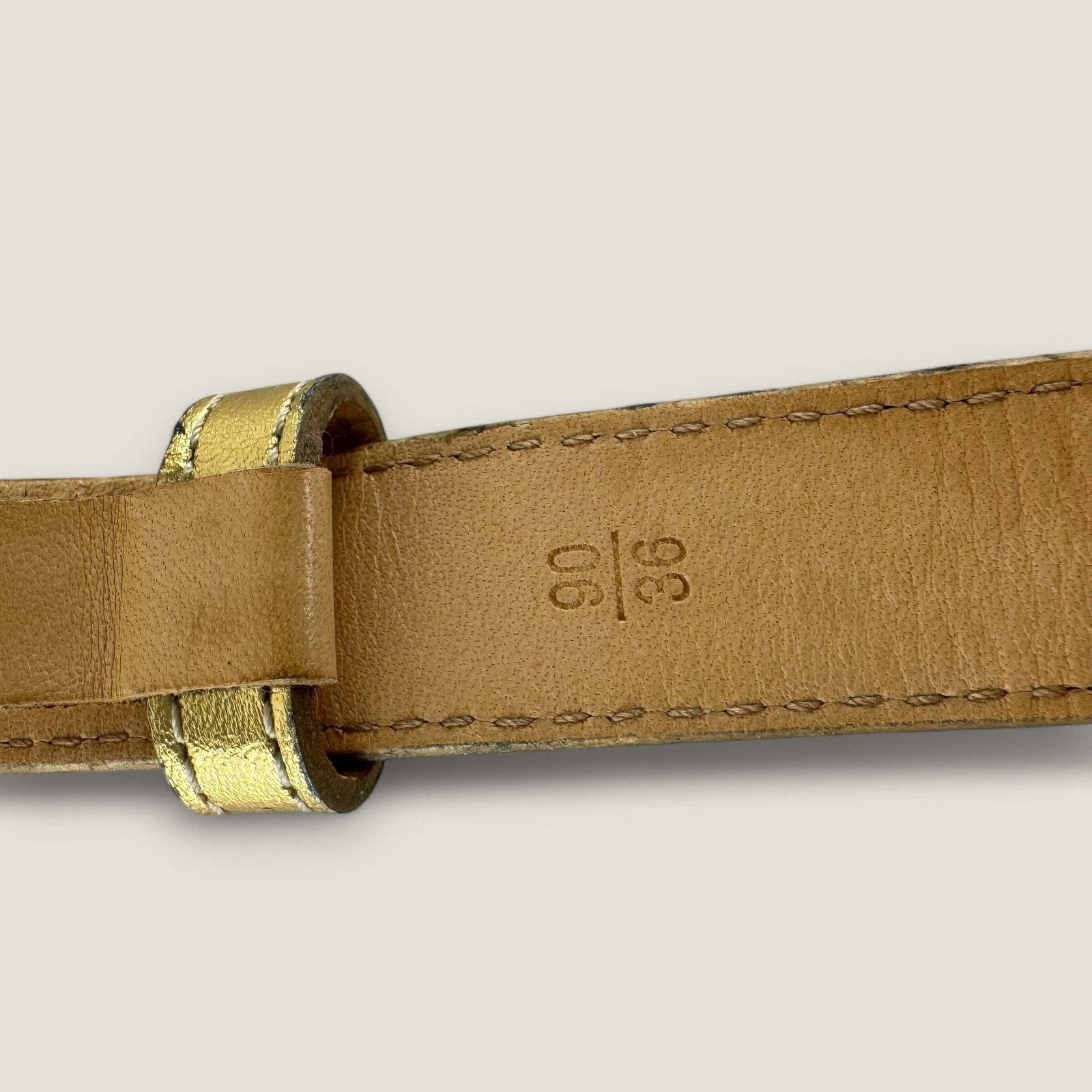Louis Vuitton belt pre-owned authentic