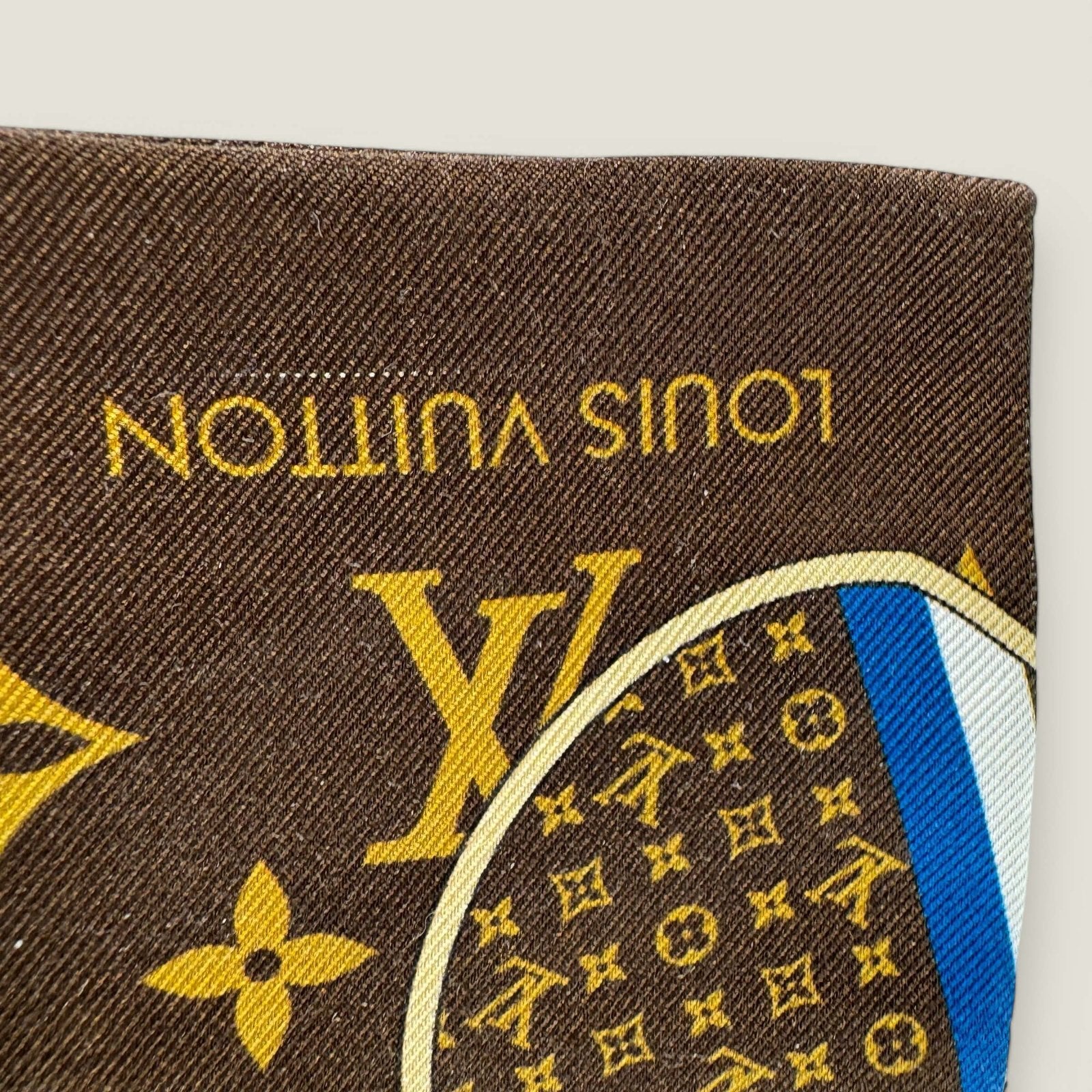 Louis Vuitton scarf silk authentic