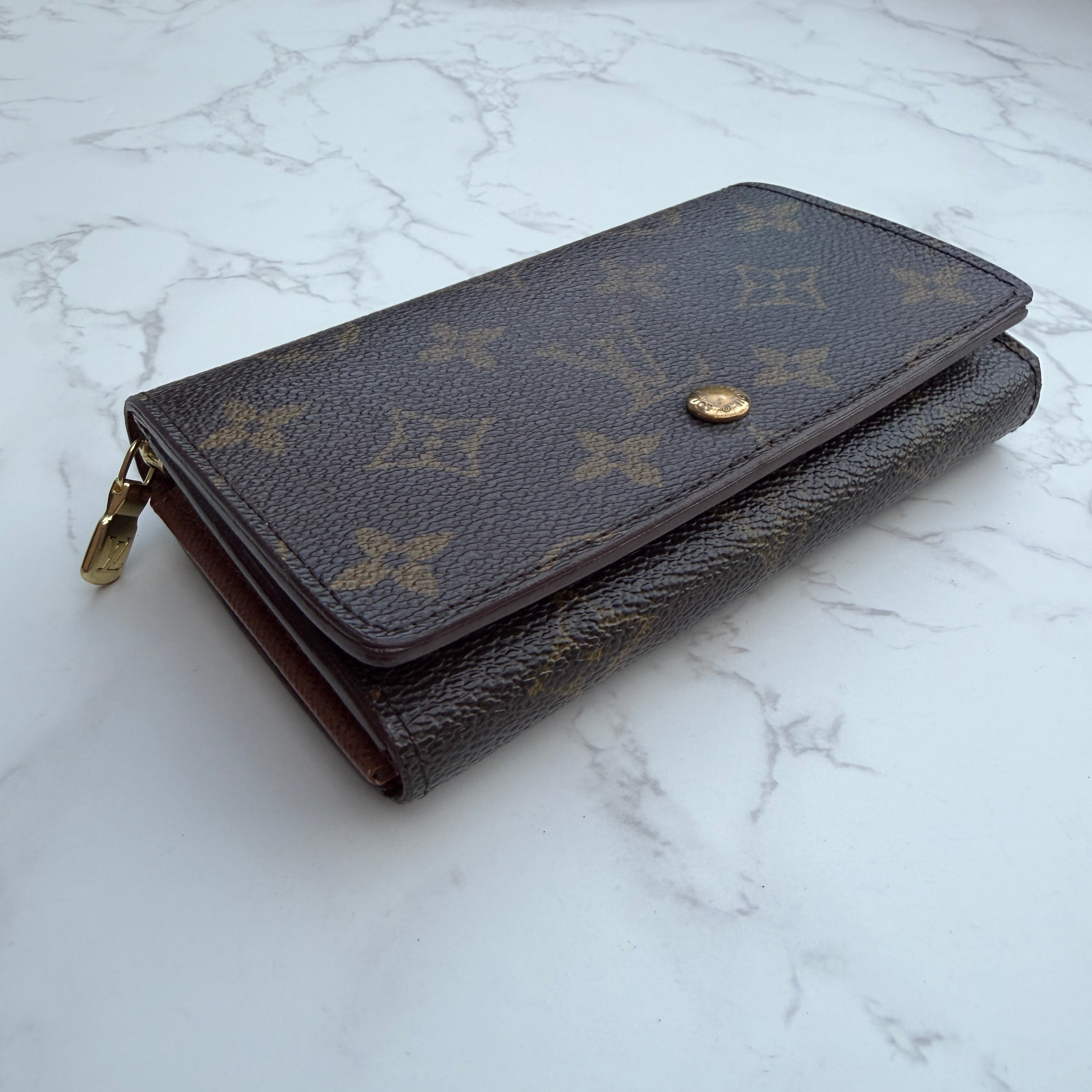 Louis Vuitton Nevietre Sol bi-fold wallet