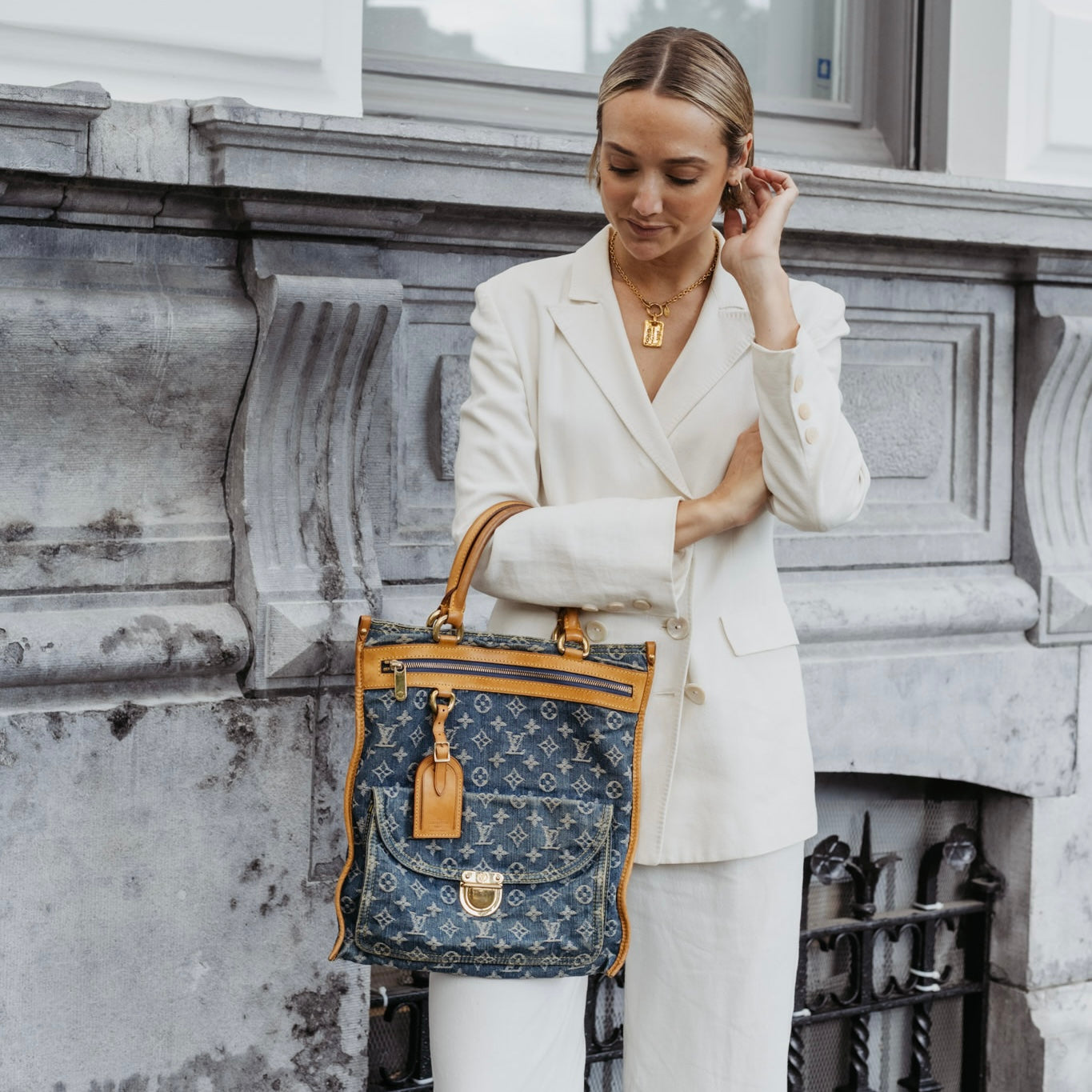 Louis Vuitton denim sac plat