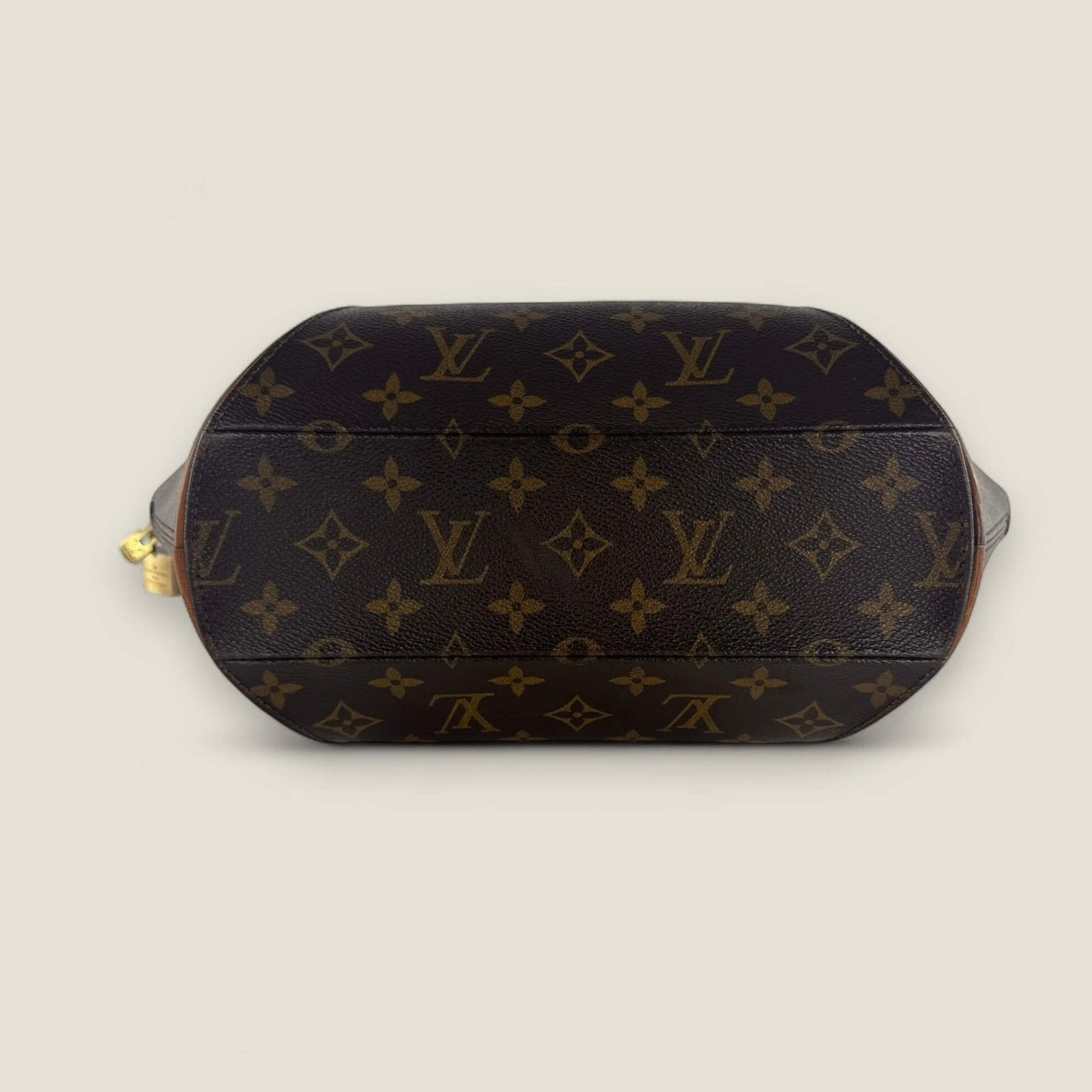 bottom Louis Vuitton Ellipse MM authentic