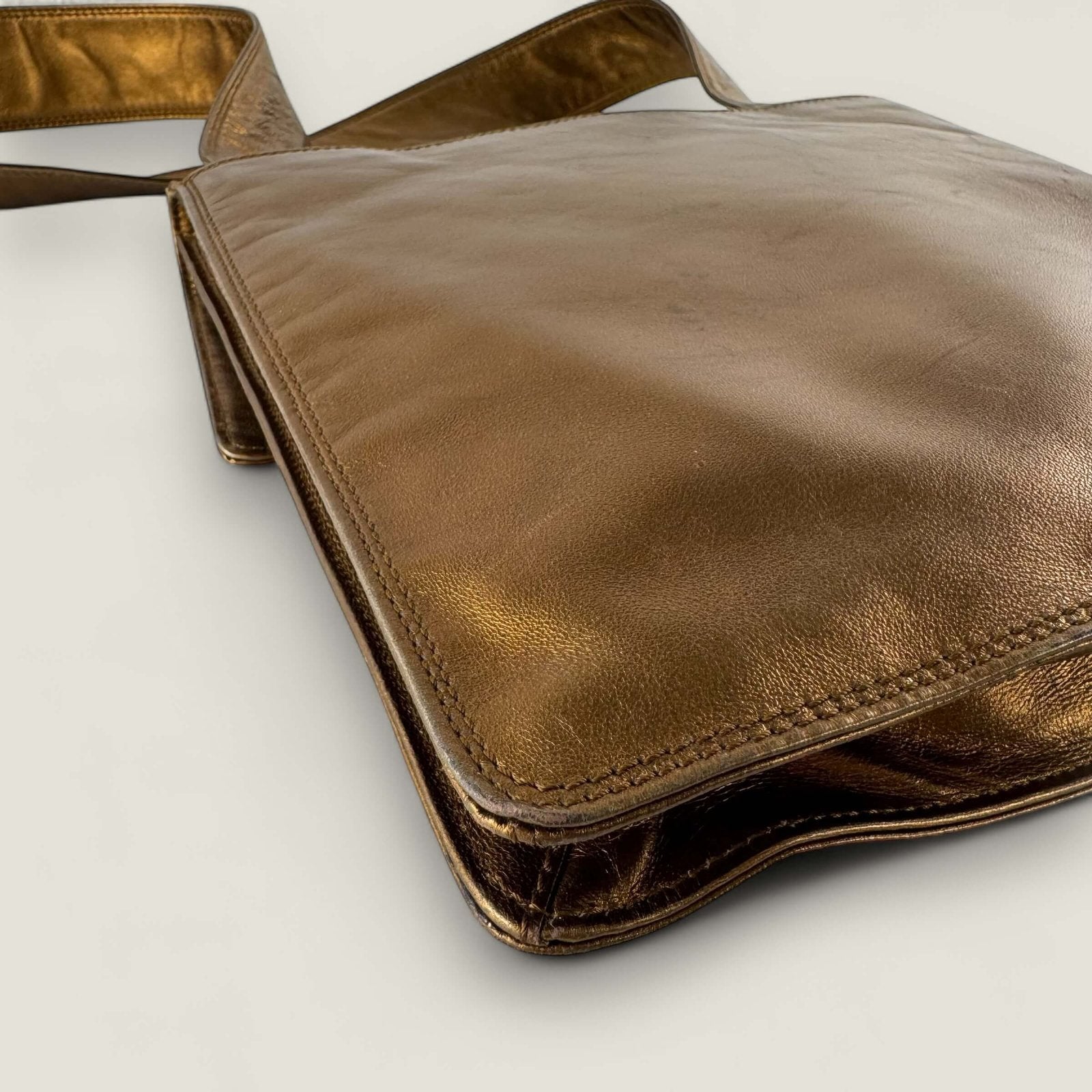 Original Chanel shoulder bag metallic bronze