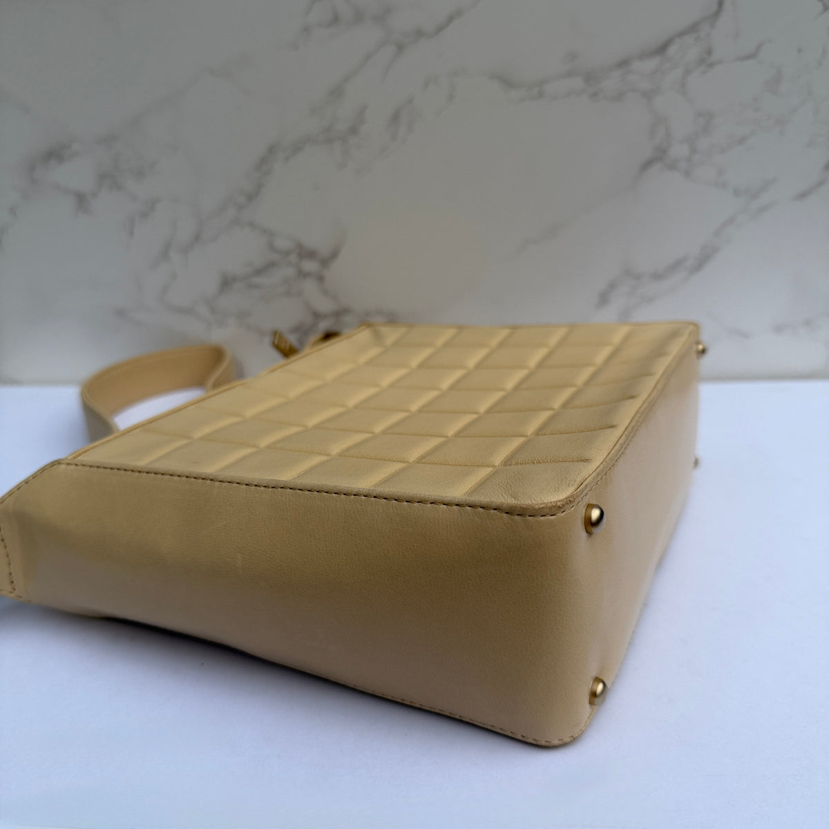 Originele Chanel chocolate bar schouder tas