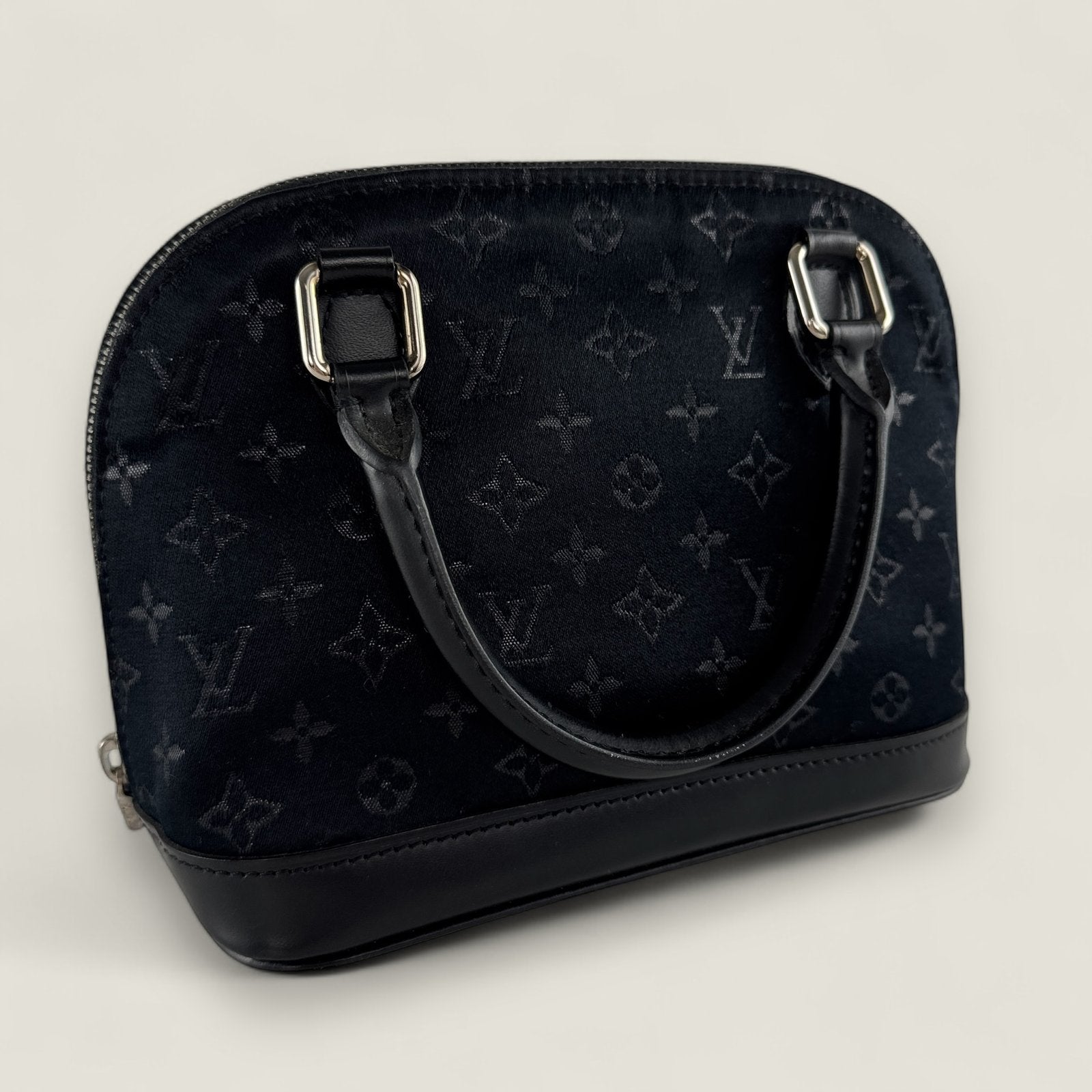 Louis Vuitton mini Alma