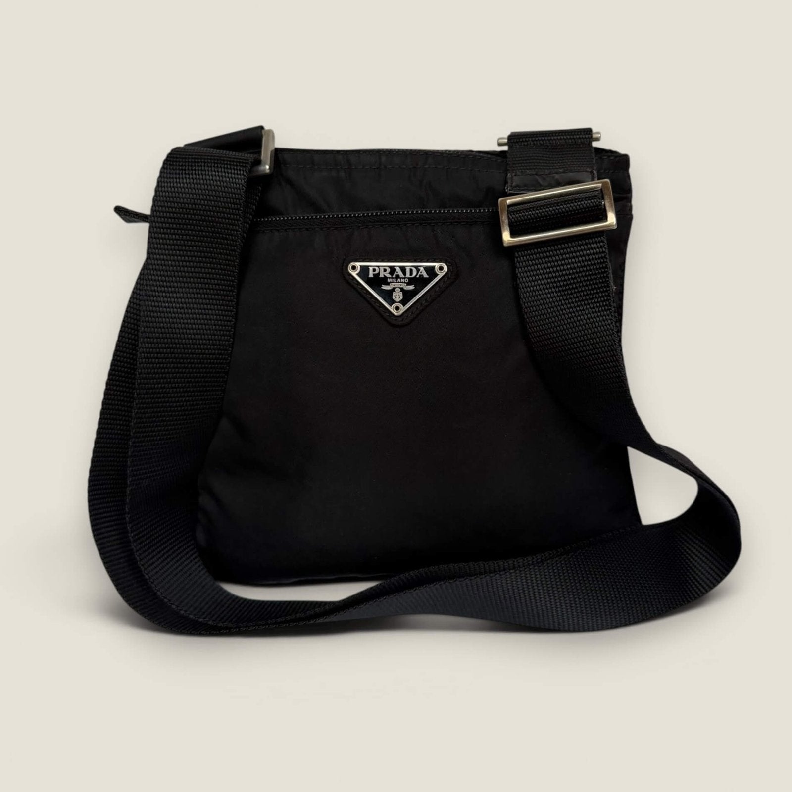 Prada nylon mini schoudertas zwart