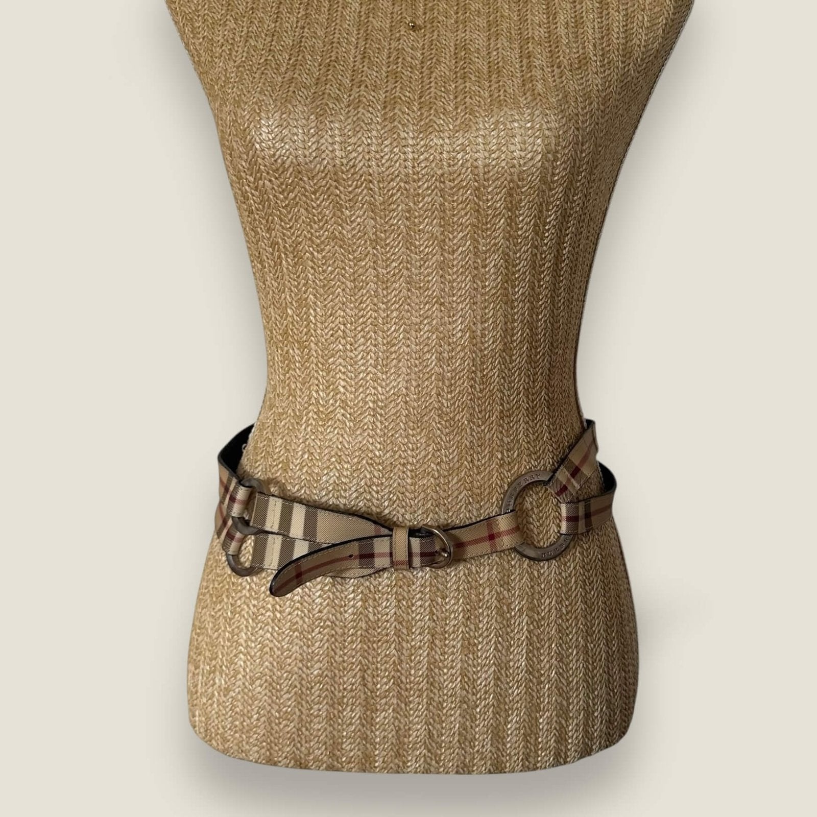 Pre-owned Burberry London Haymarket check belt
