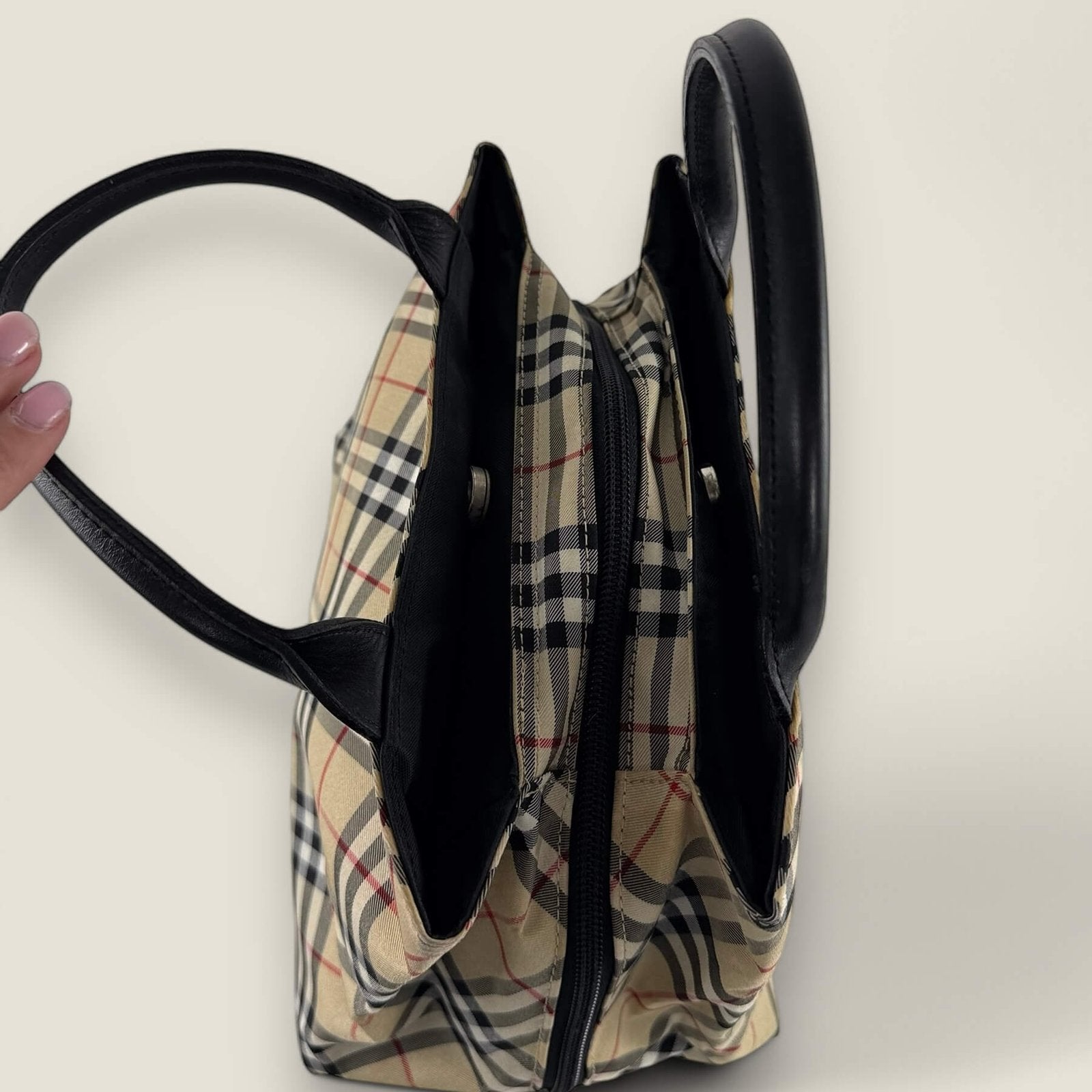 Pre-owned Burberry Nova Check blue label, checked beige