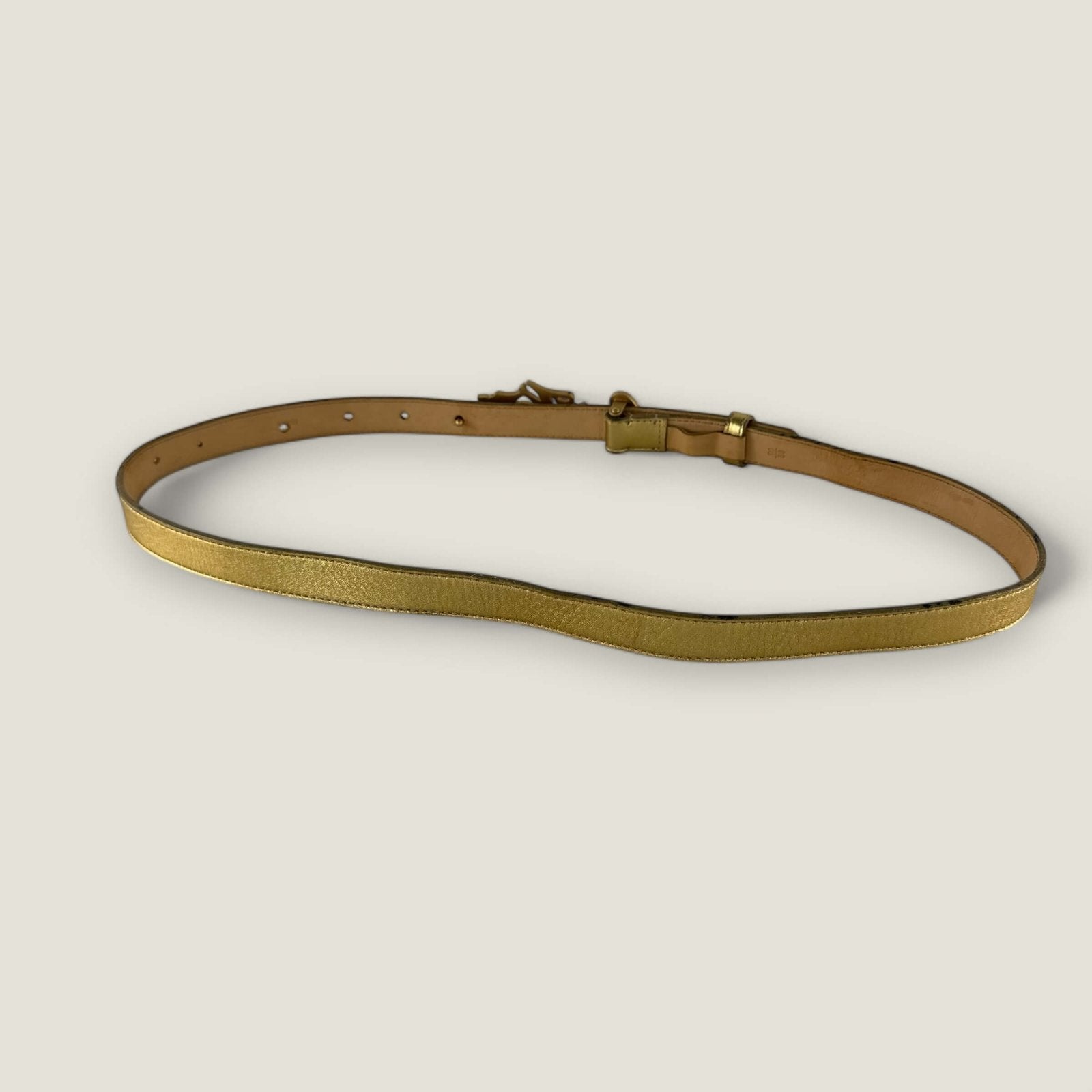 Pre-owned Louis Vuitton belt rare model gold-colored leather