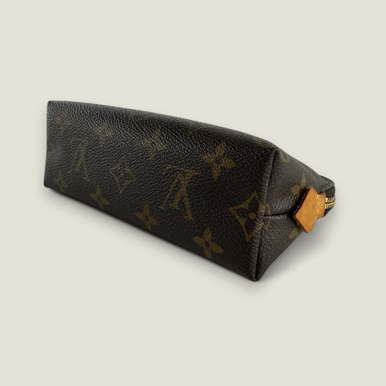 Pre-owned cosmetic pouch PM Louis Vuitton authentic