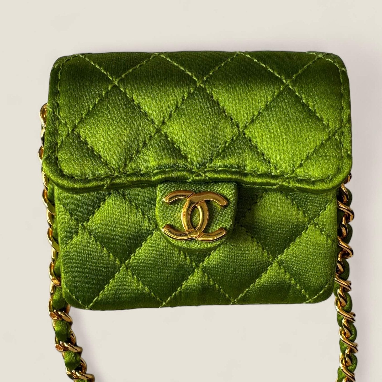 Pre-owned micro classic flap shoulder bag green satin gold hardware vintage