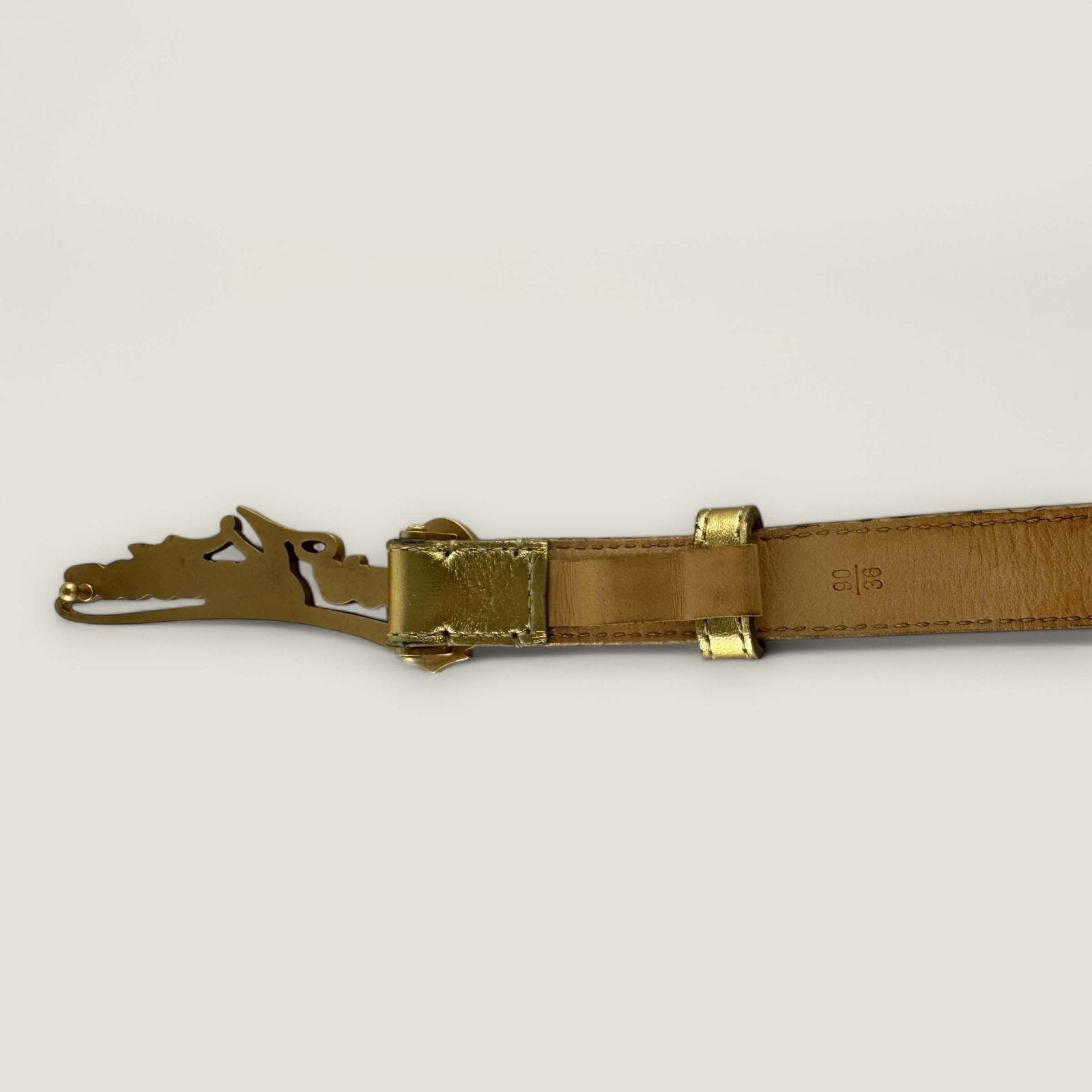 Pre-loved Louis Vuitton belt gold leather limited edition