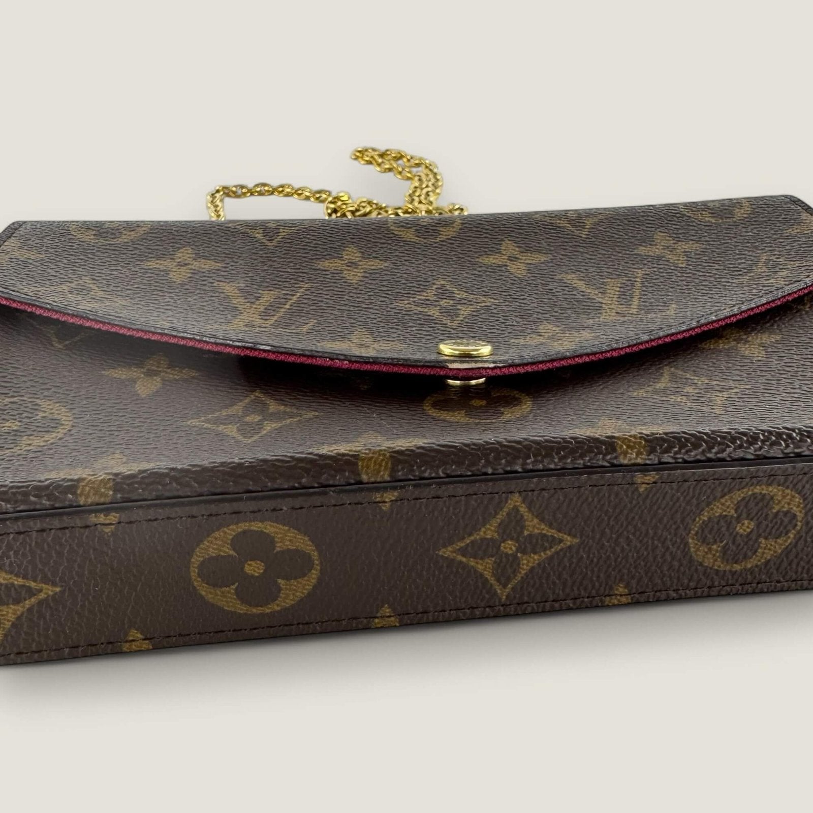Preloved pre-owned Louis Vuitton pochette Félicie monogram canvas