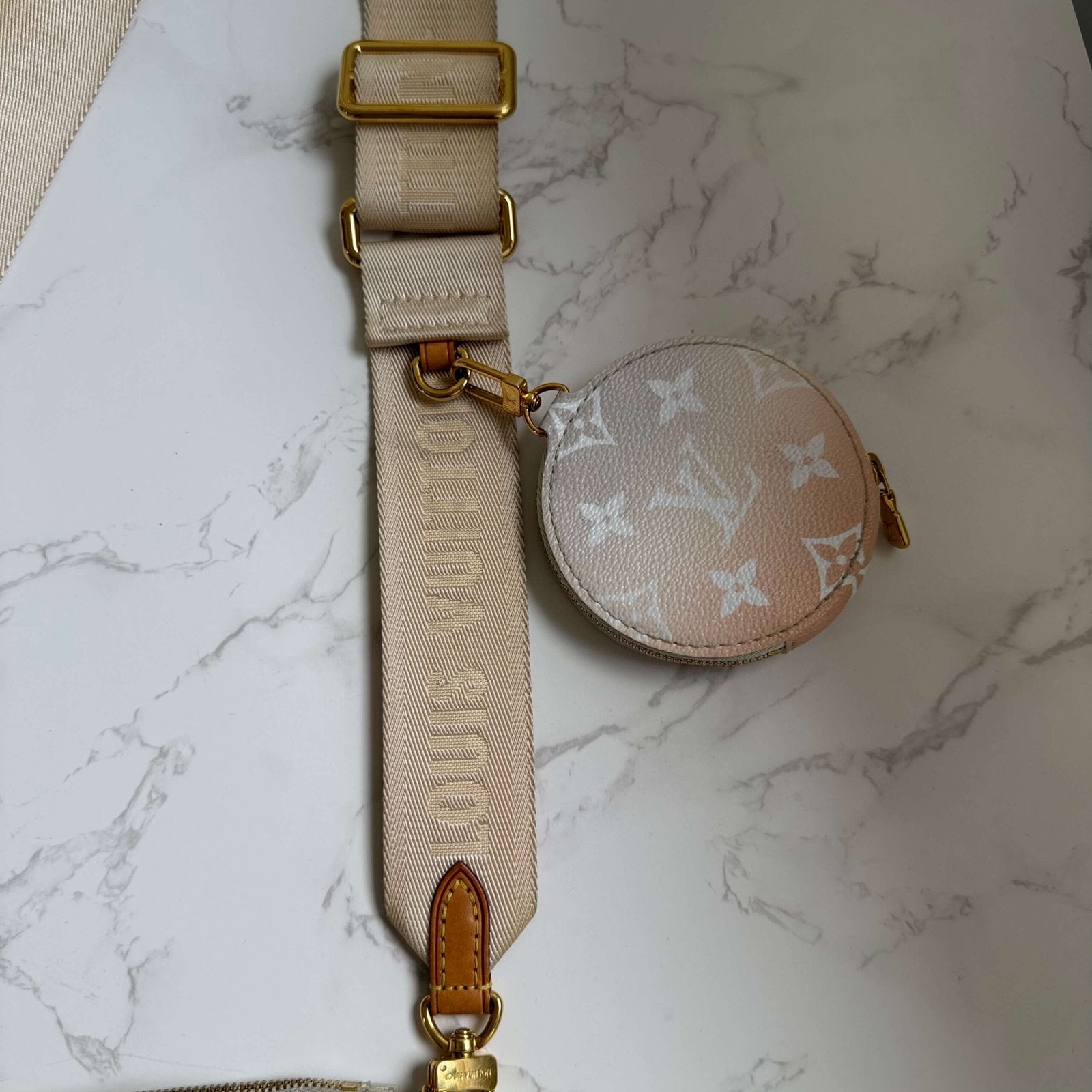 Schouderband authentieke Louis Vuitton Giant by the pool pochette accessoires
