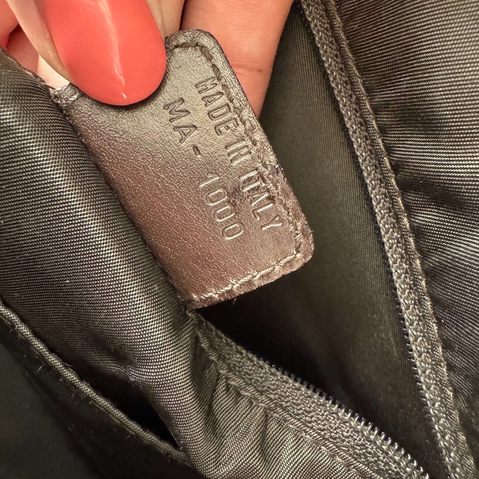 Serienummer authentieke Dior tas 2000 John Galliano
