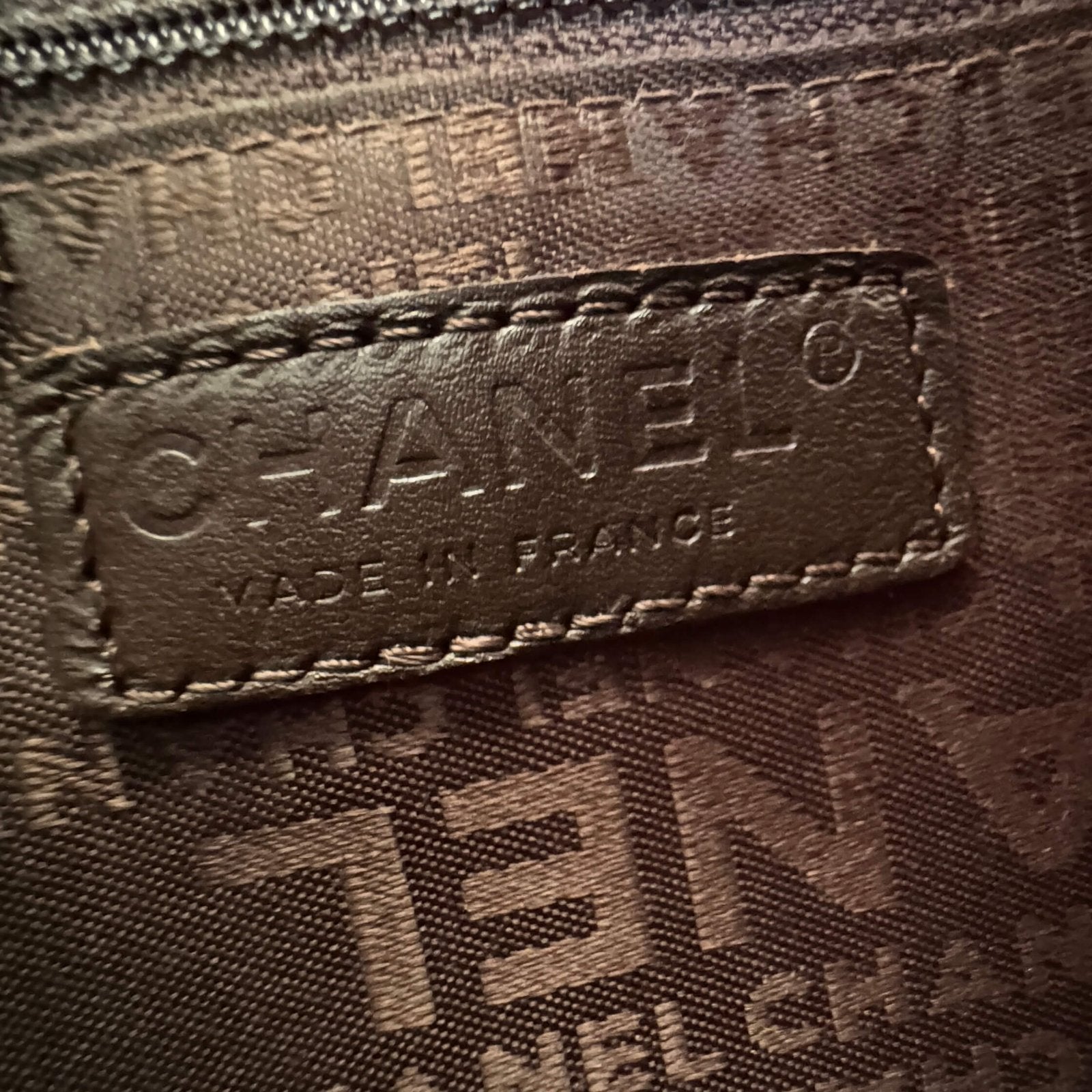 Pre-owned Chanel bag caviar leather chocolate bar tote brown