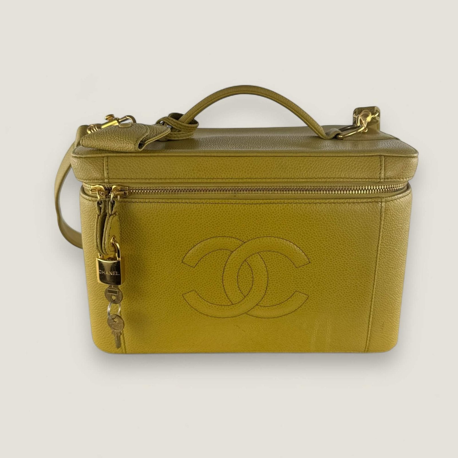 Pre-owned Chanel vanity suitcase shoulder bag
