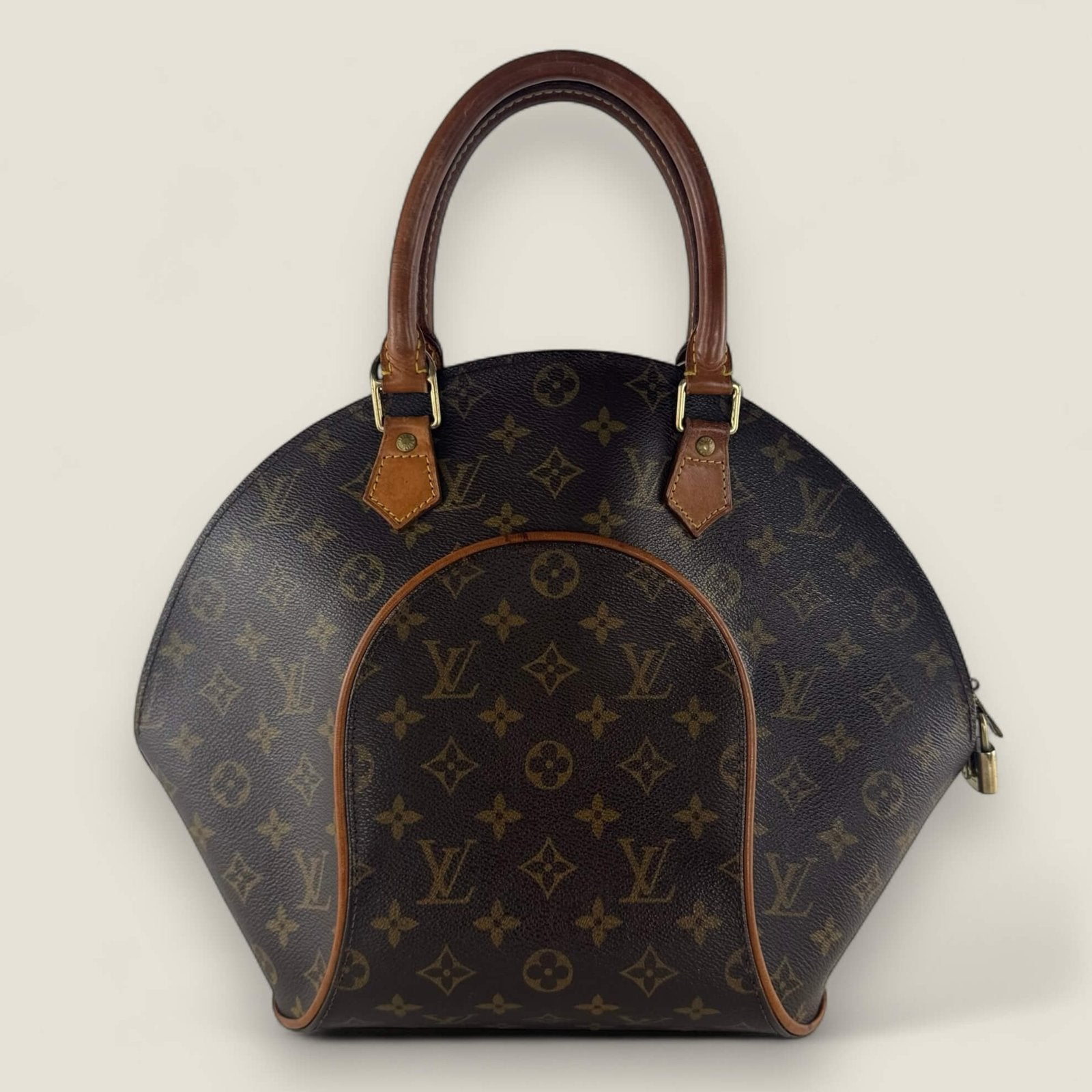 pre-owned Louis Vuitton Ellipse MM