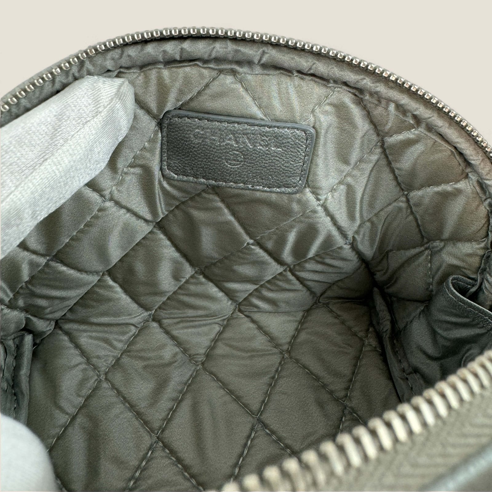 Pre-owned designer accessory make-up bag authentic Chanel
