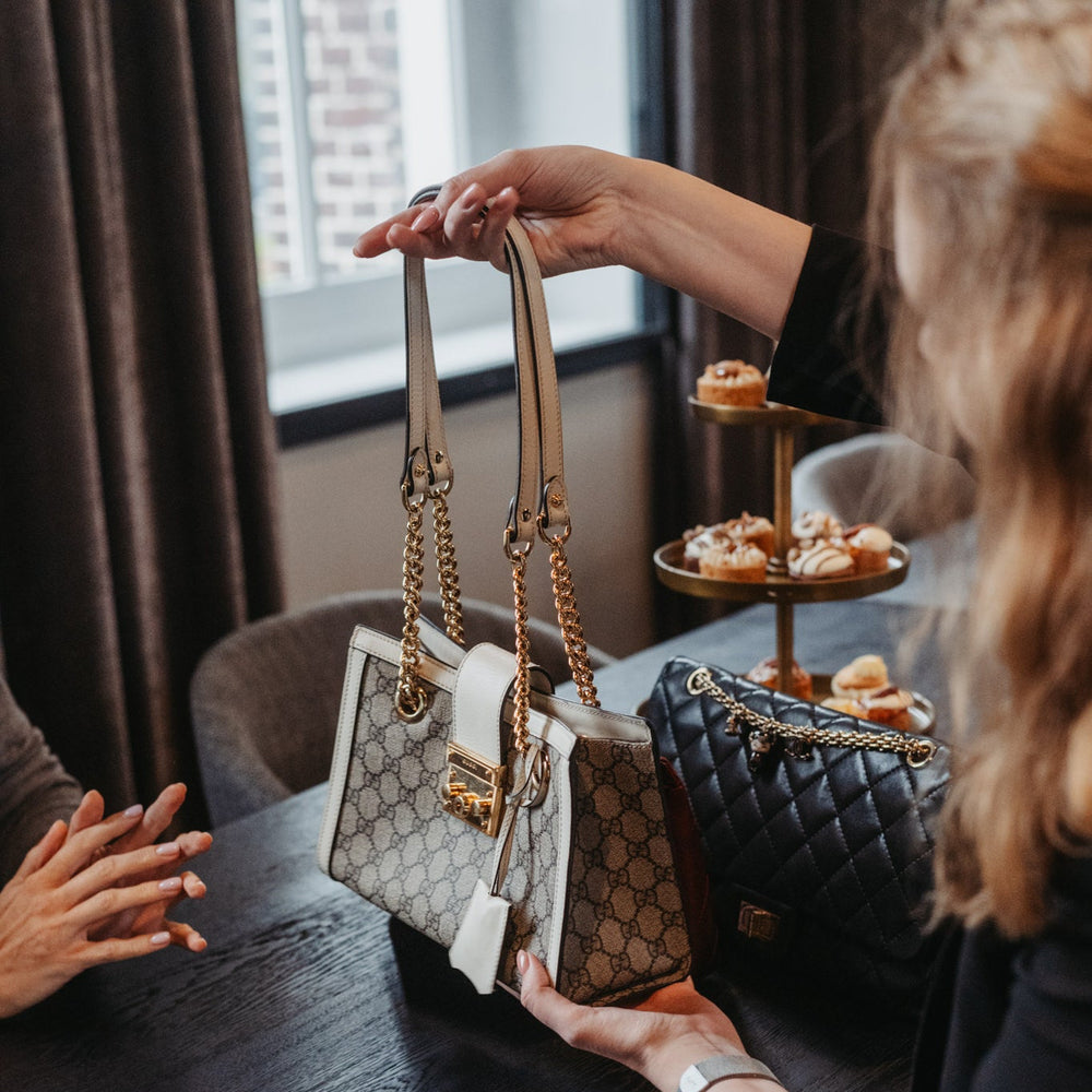 Pre-owned Gucci bag view showroom